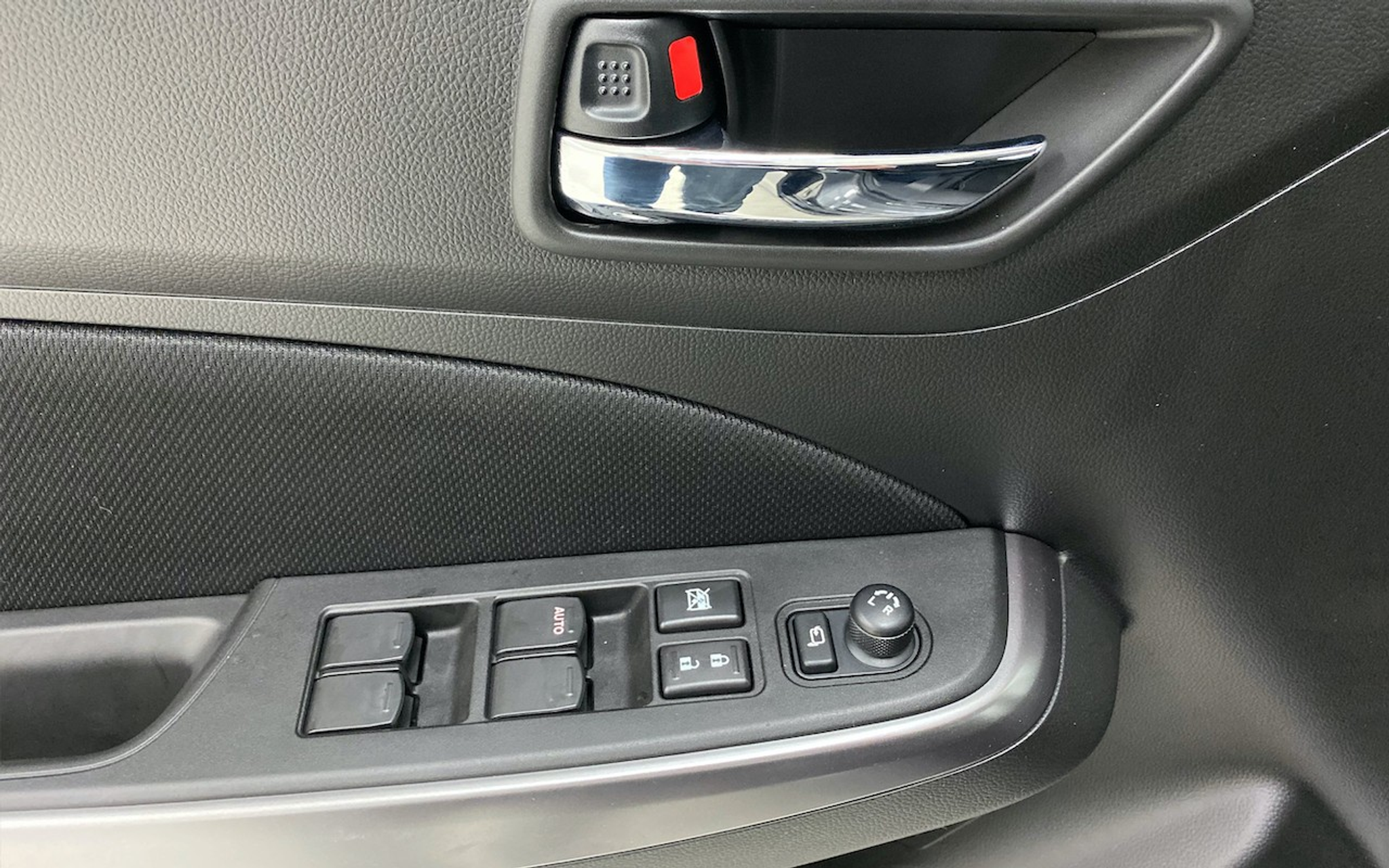 listing desktop thumbnail image 26