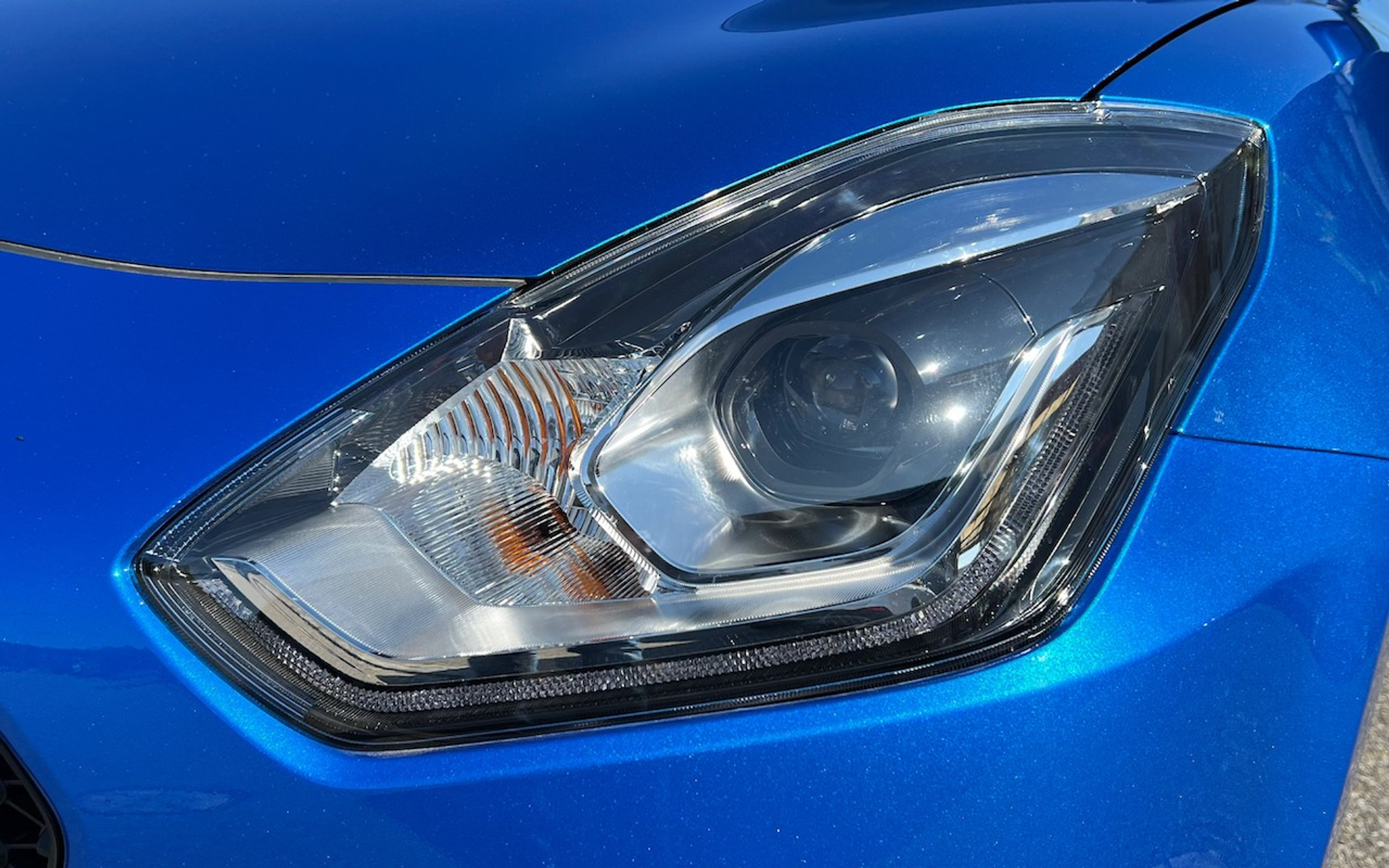 listing desktop thumbnail image 6