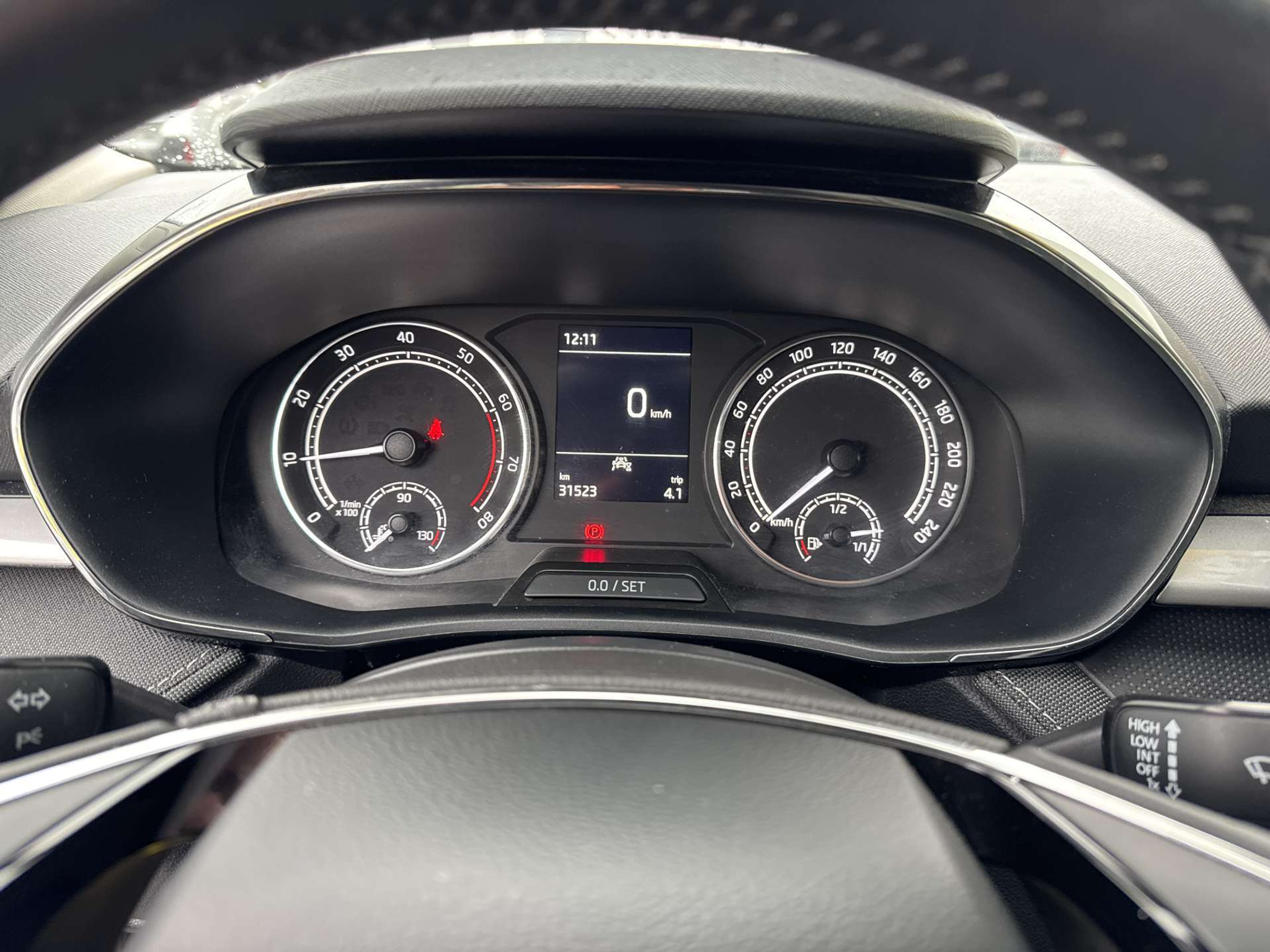 listing desktop thumbnail image 11