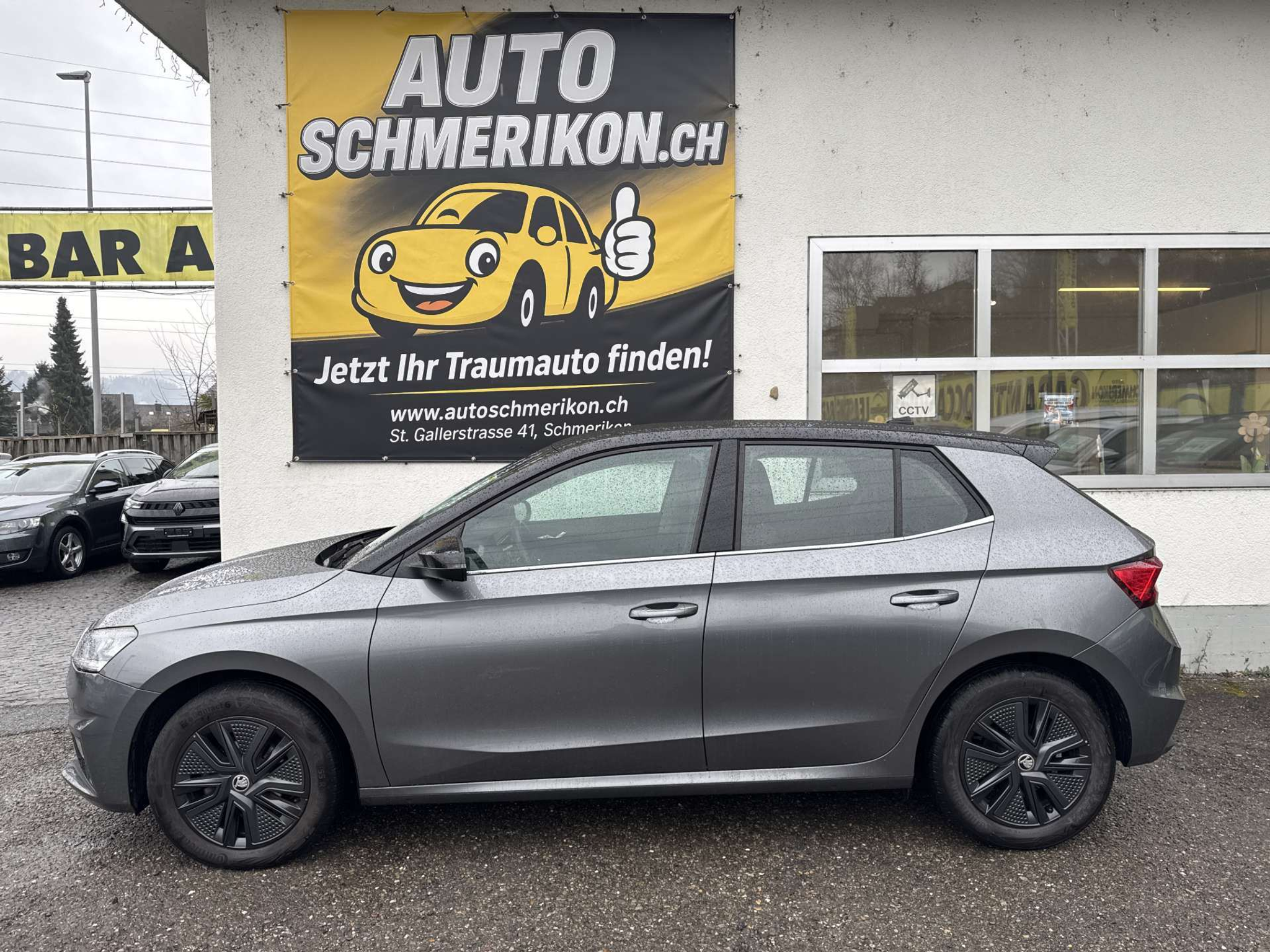 listing desktop thumbnail image 4