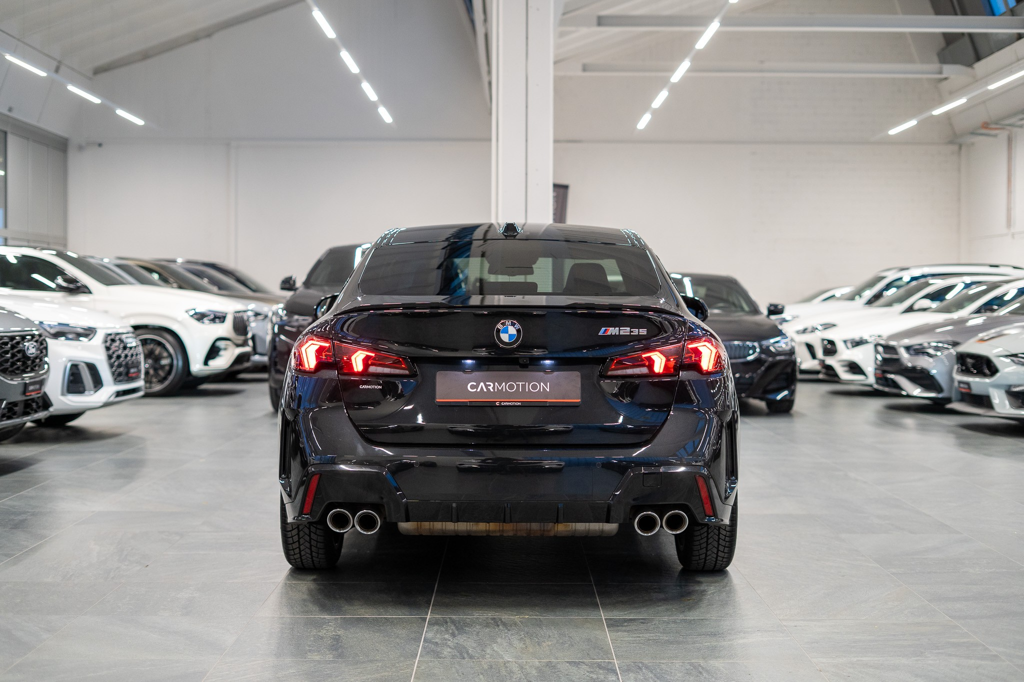 listing desktop thumbnail image 4