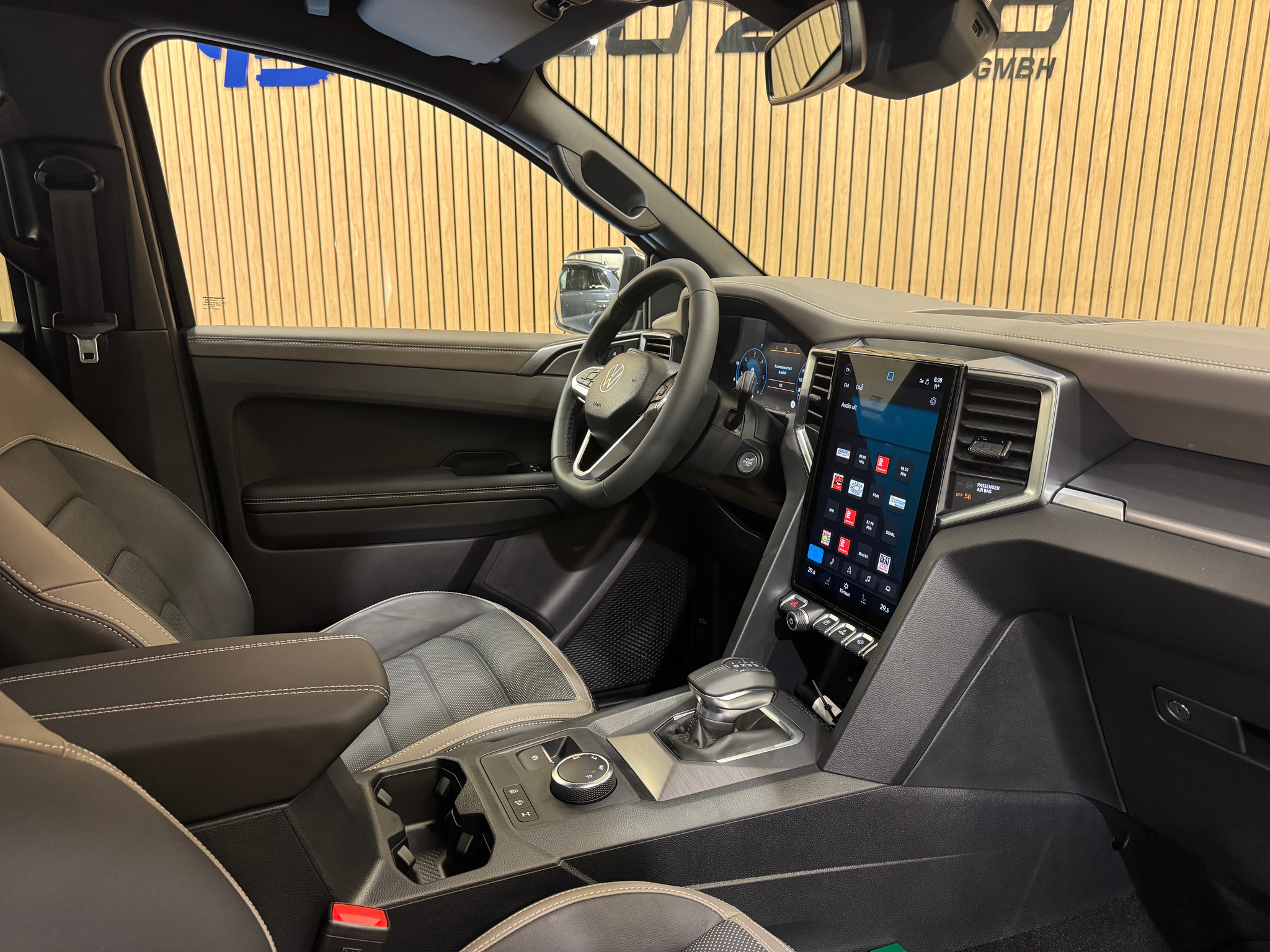 listing desktop thumbnail image 30