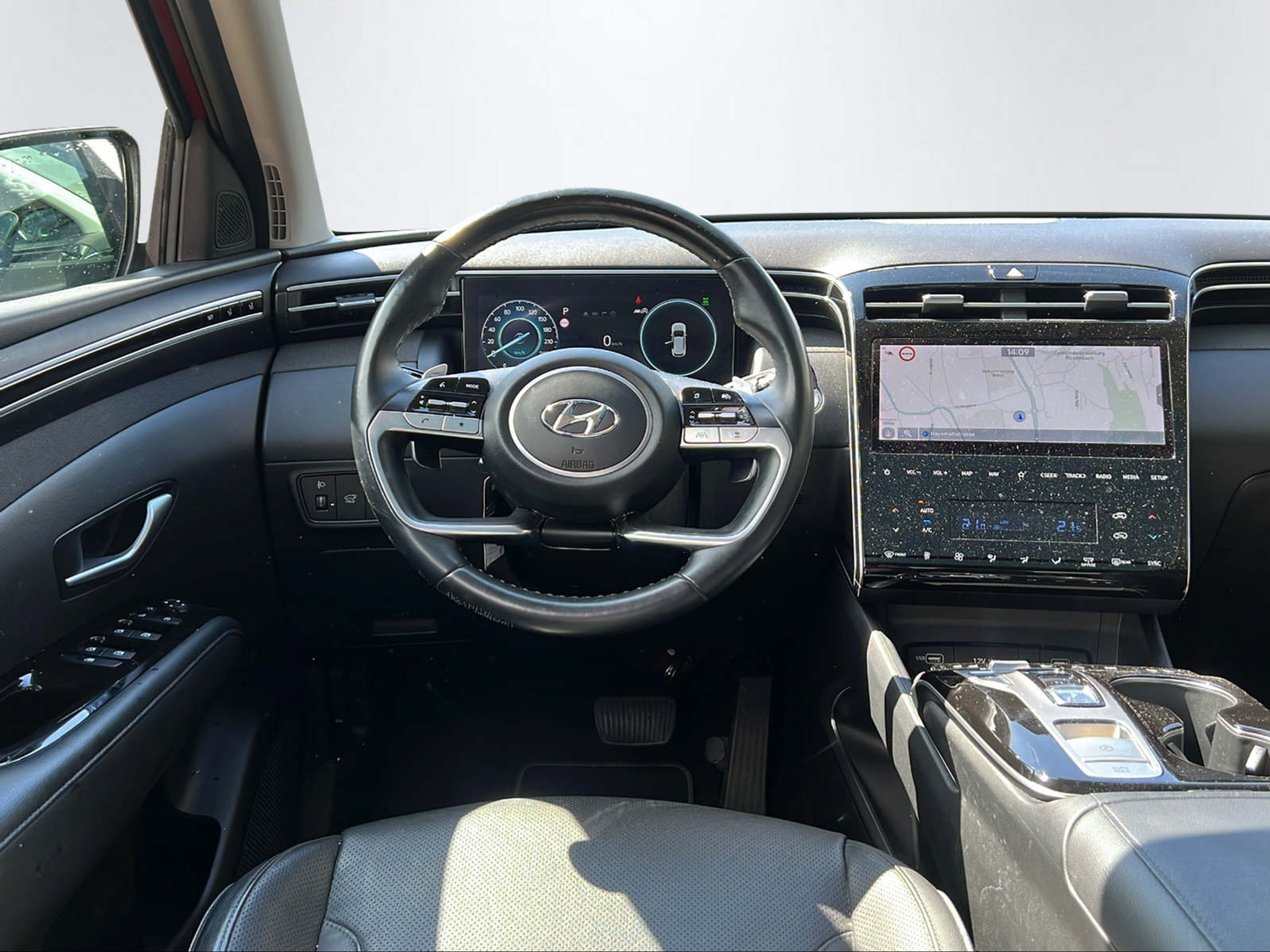 listing desktop thumbnail image 12