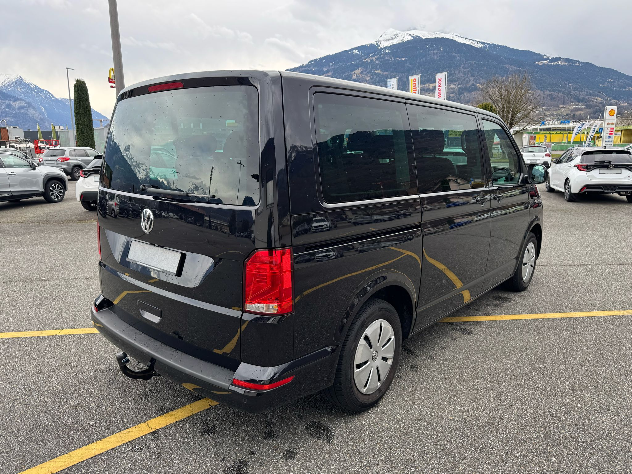 listing desktop thumbnail image 4