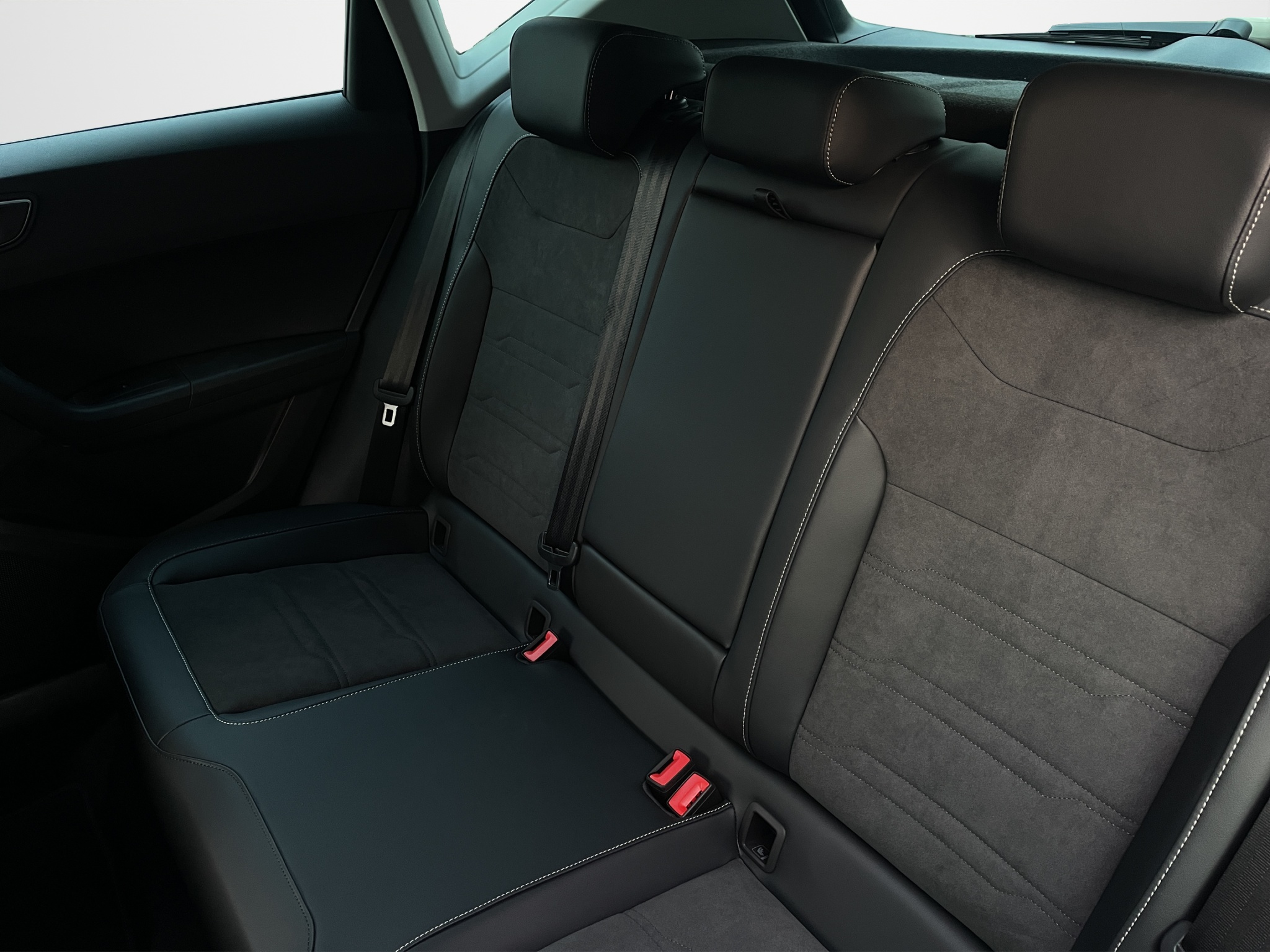 listing desktop thumbnail image 12