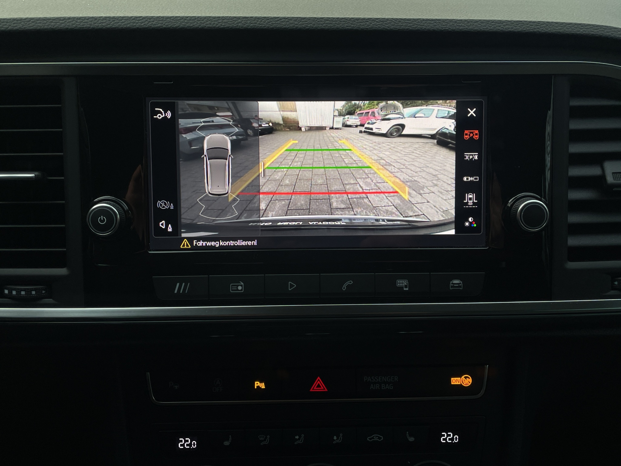 listing desktop thumbnail image 24