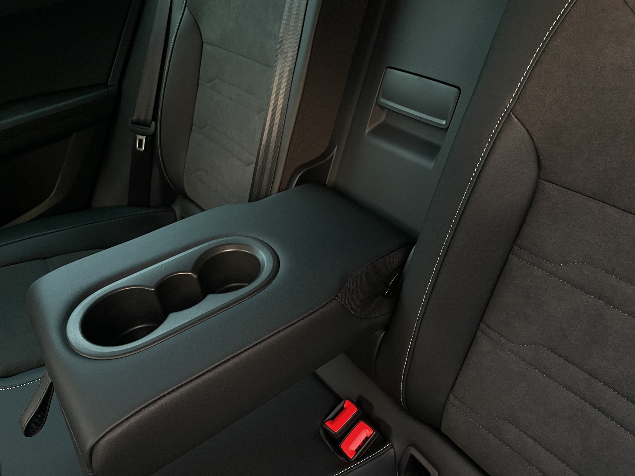 listing desktop thumbnail image 21