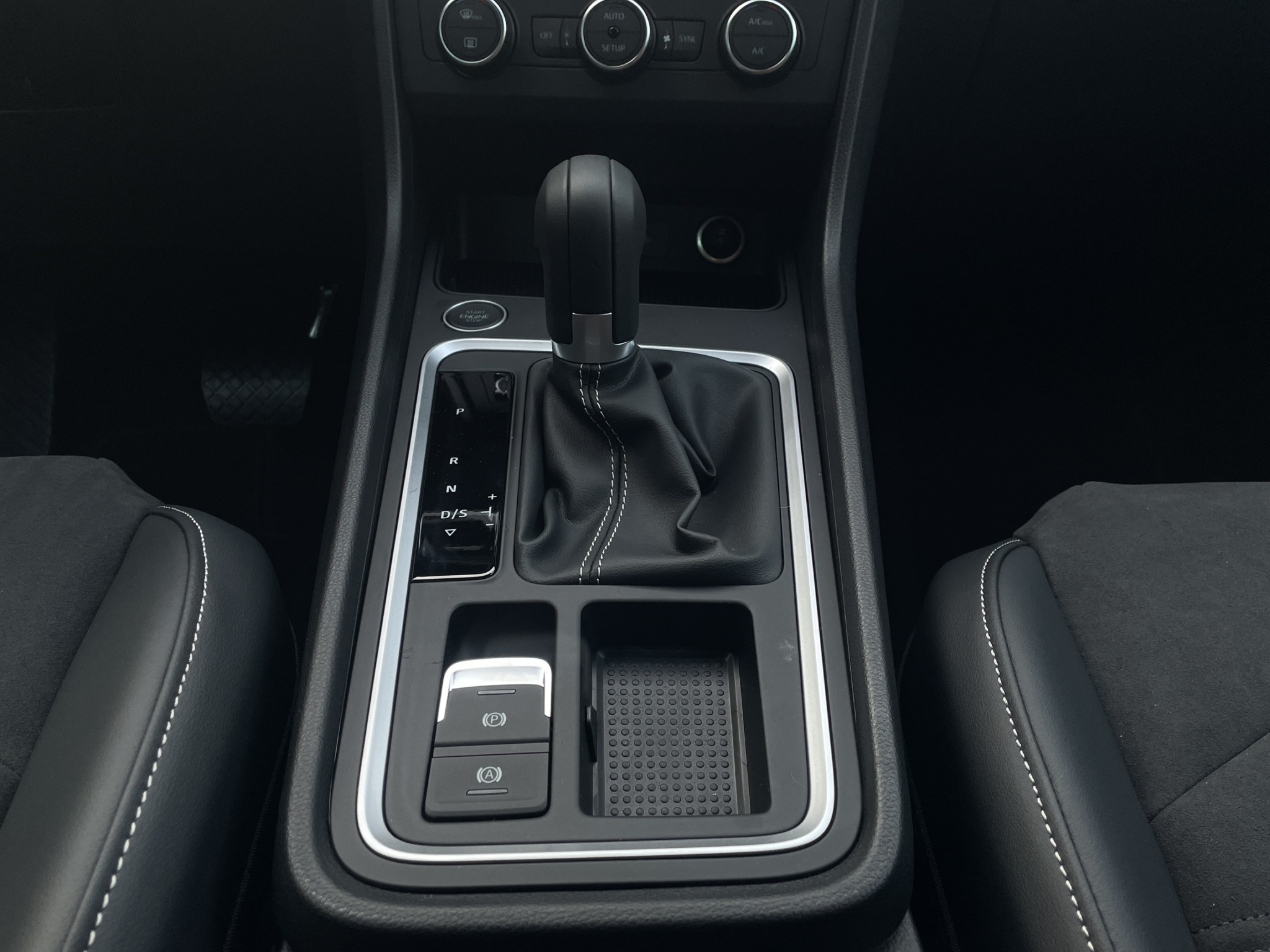 listing desktop thumbnail image 14