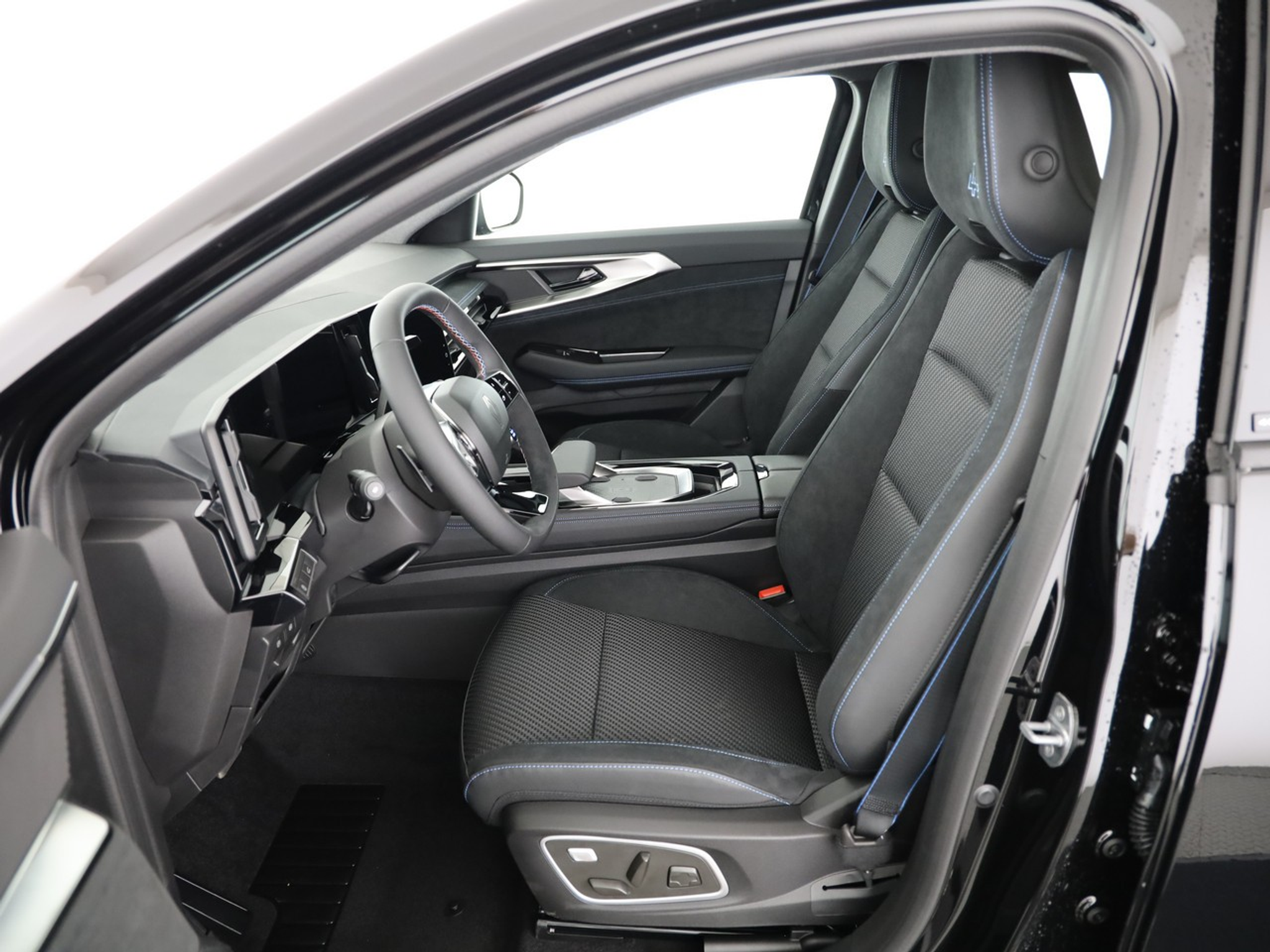 listing desktop thumbnail image 5