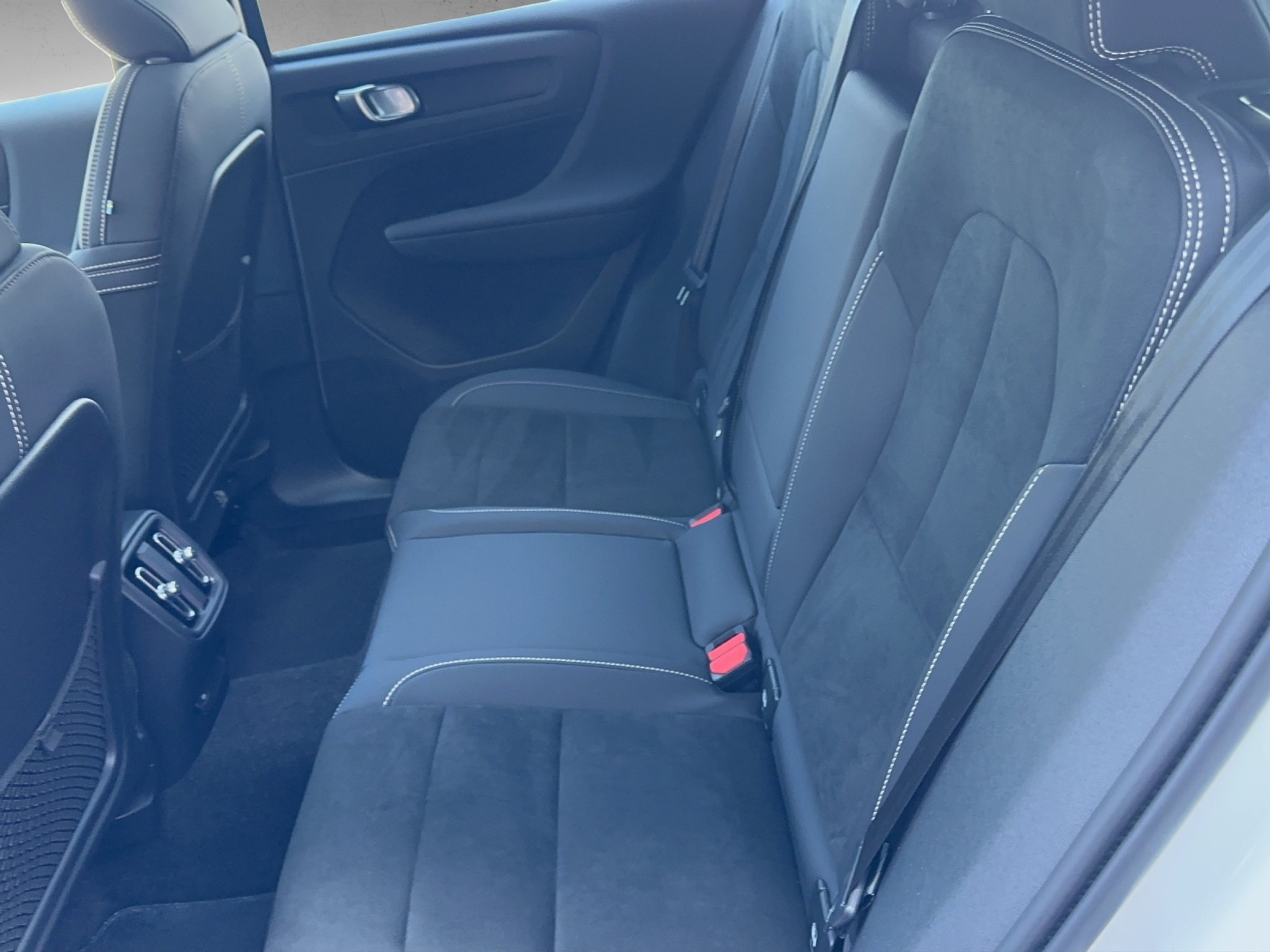 listing desktop thumbnail image 9