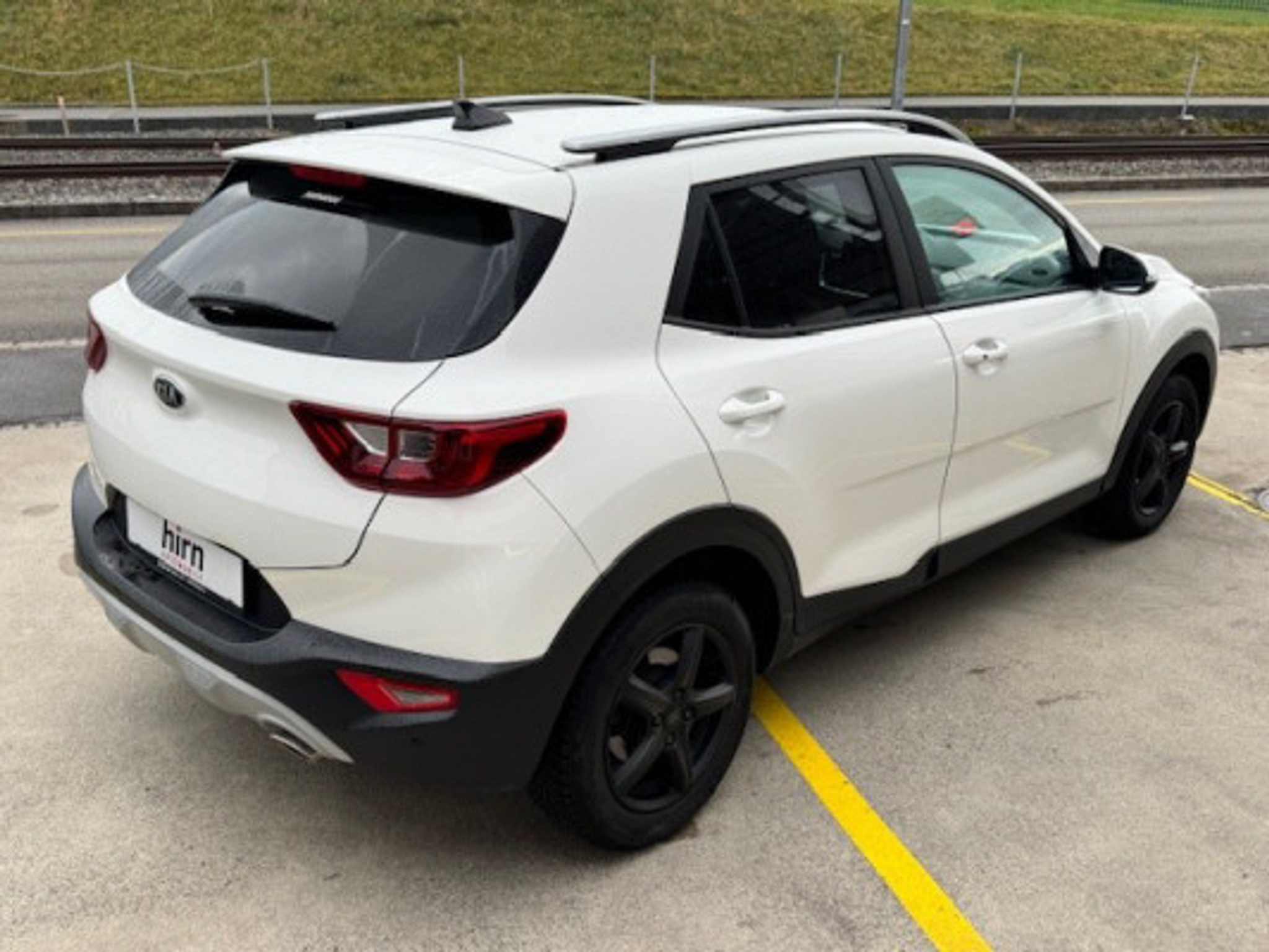 listing desktop thumbnail image 2