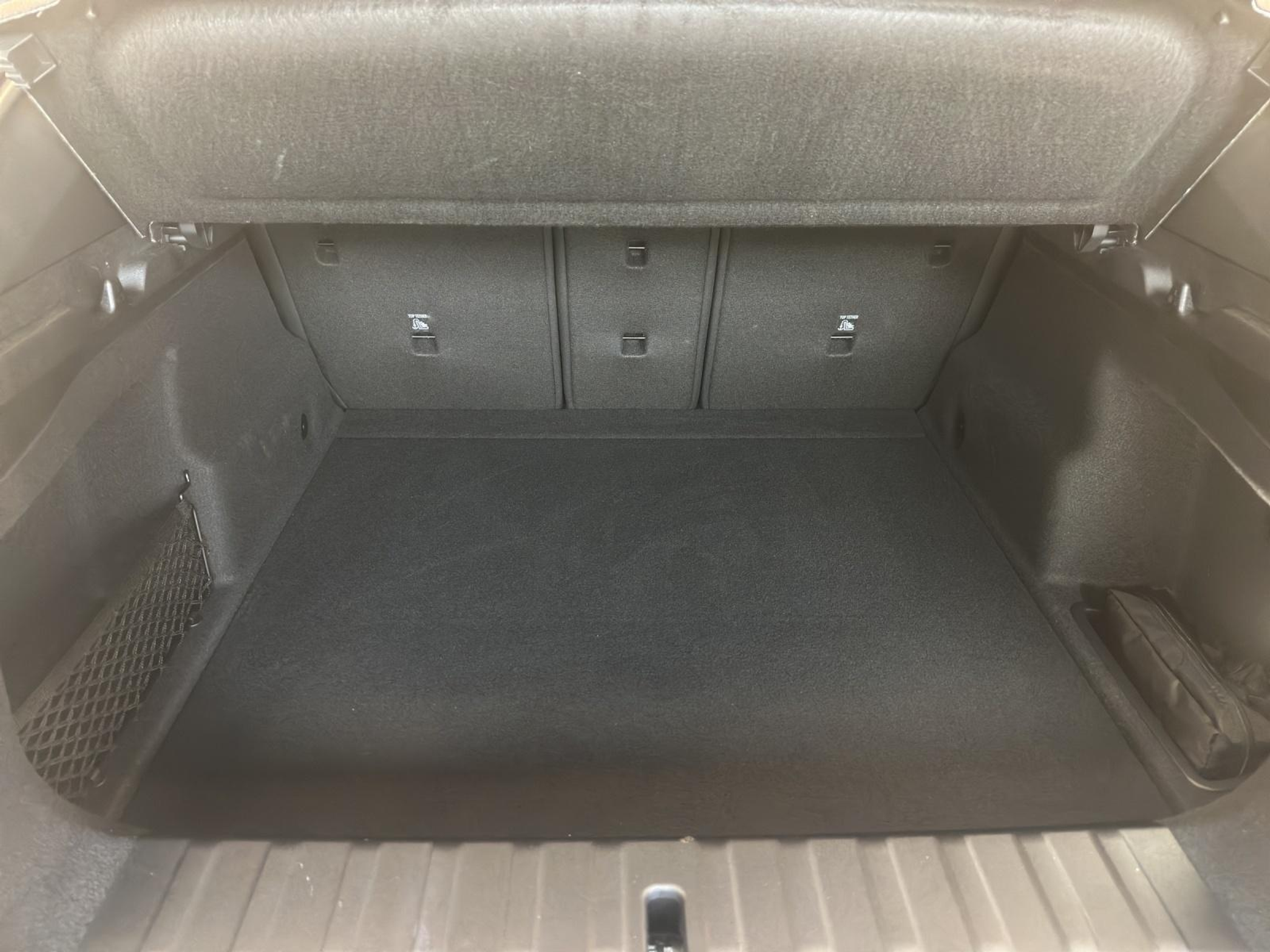 listing desktop thumbnail image 18