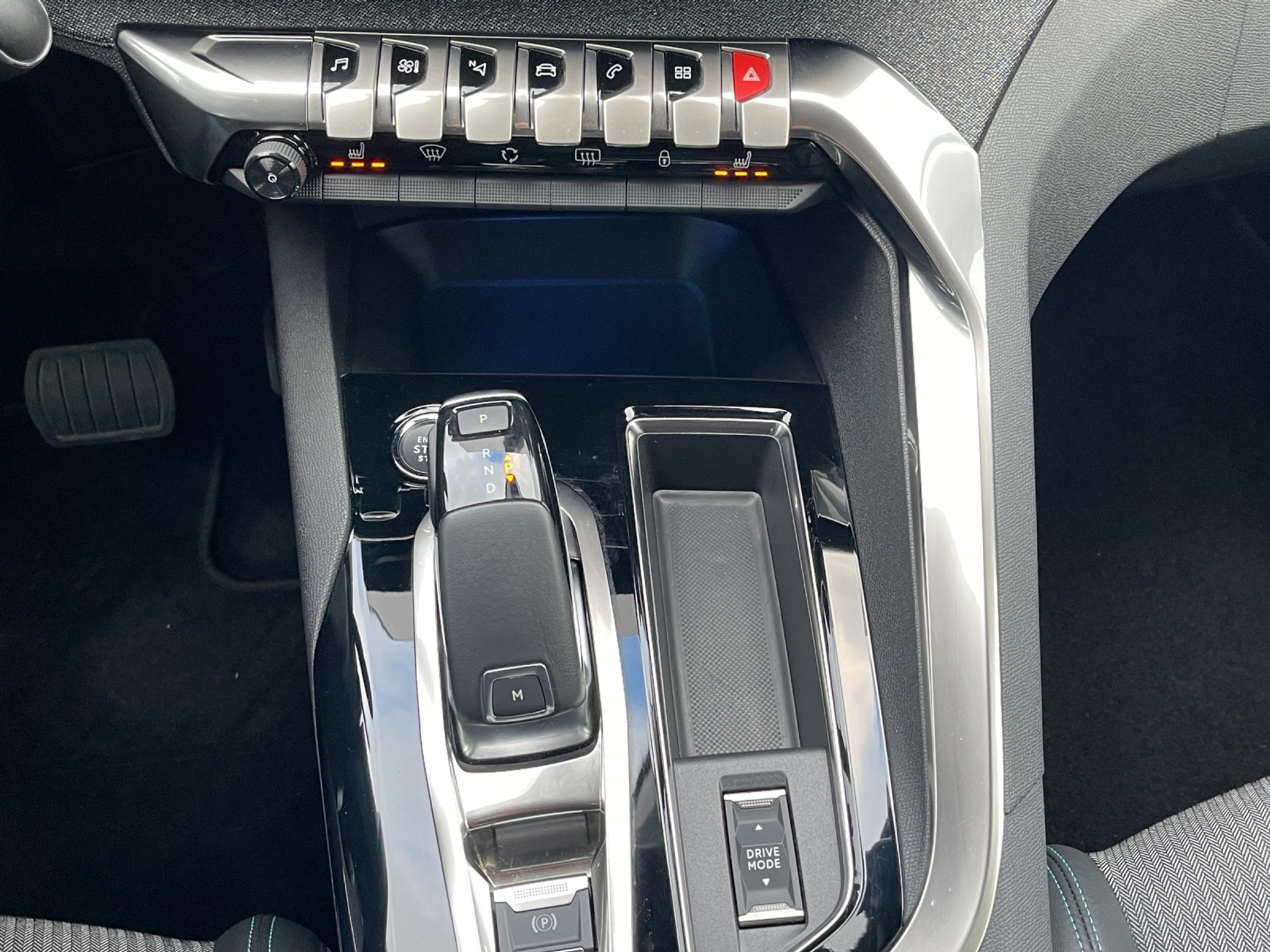 listing desktop thumbnail image 23