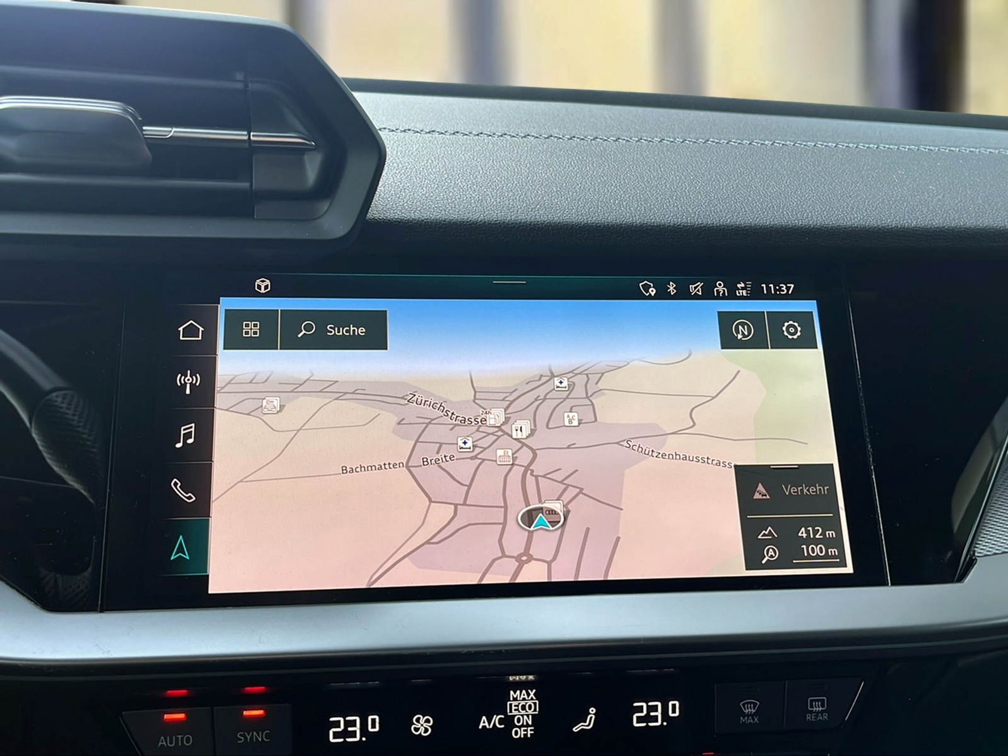 listing desktop thumbnail image 13