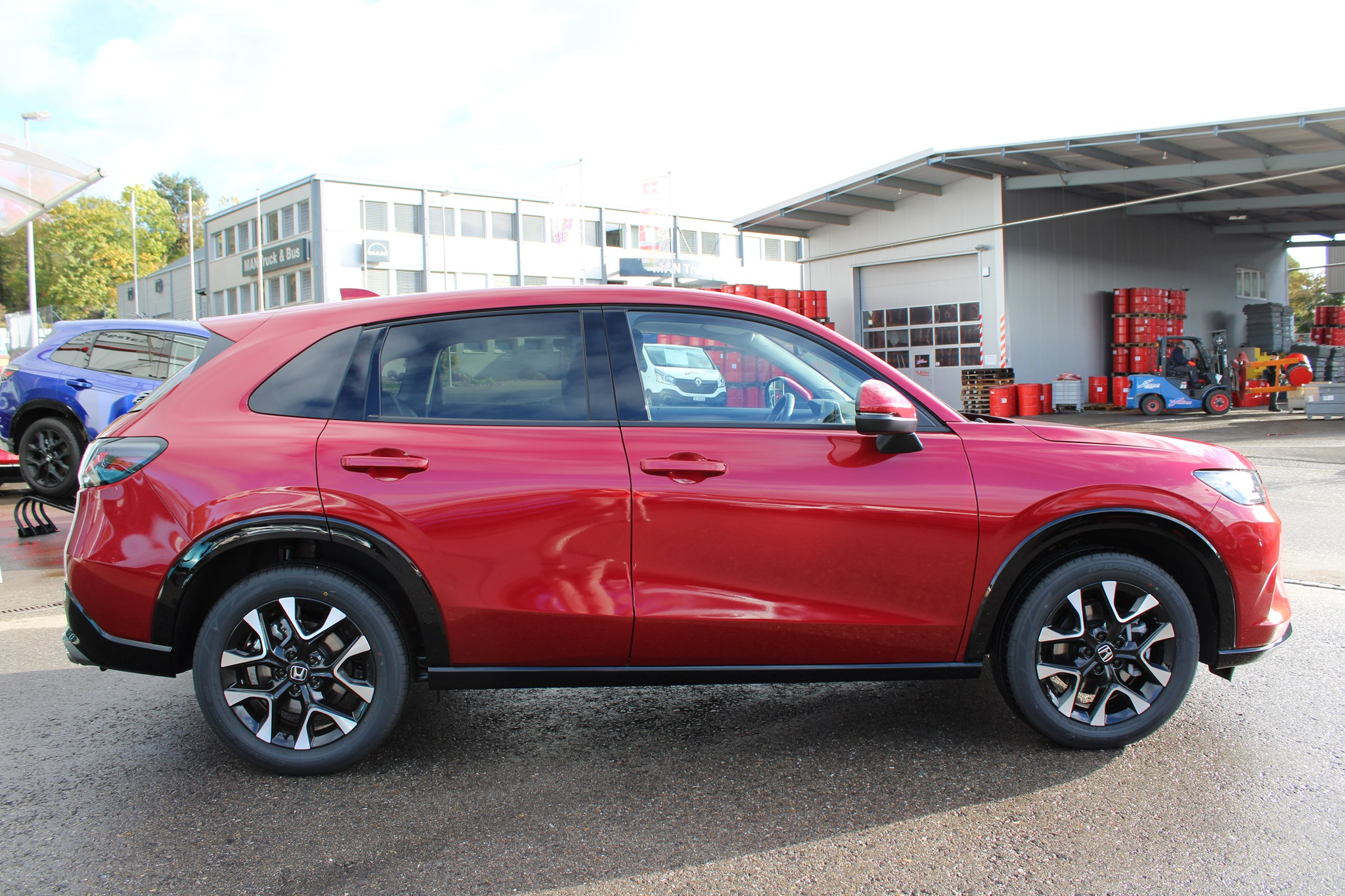 listing desktop thumbnail image 6