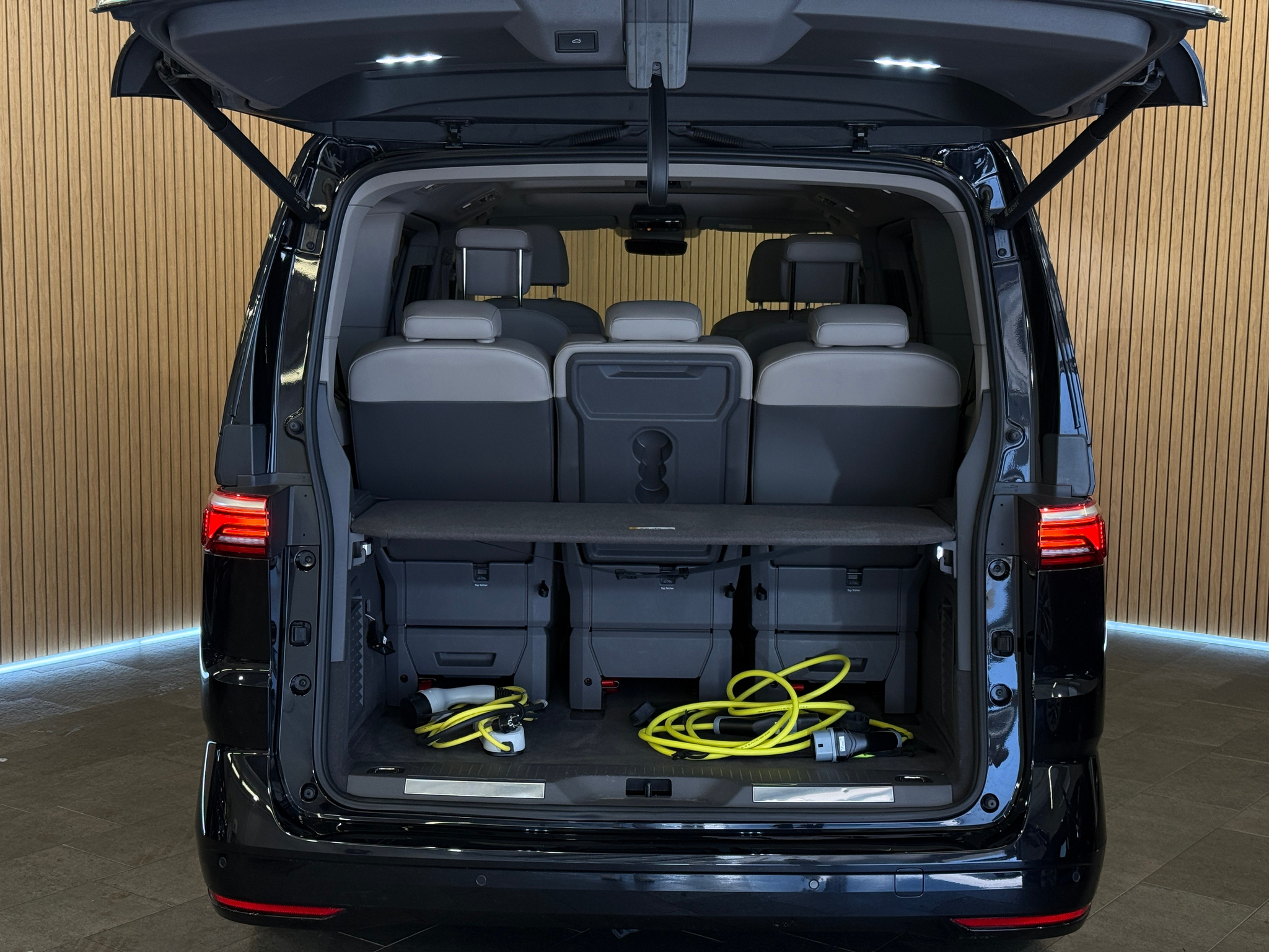 listing desktop thumbnail image 4