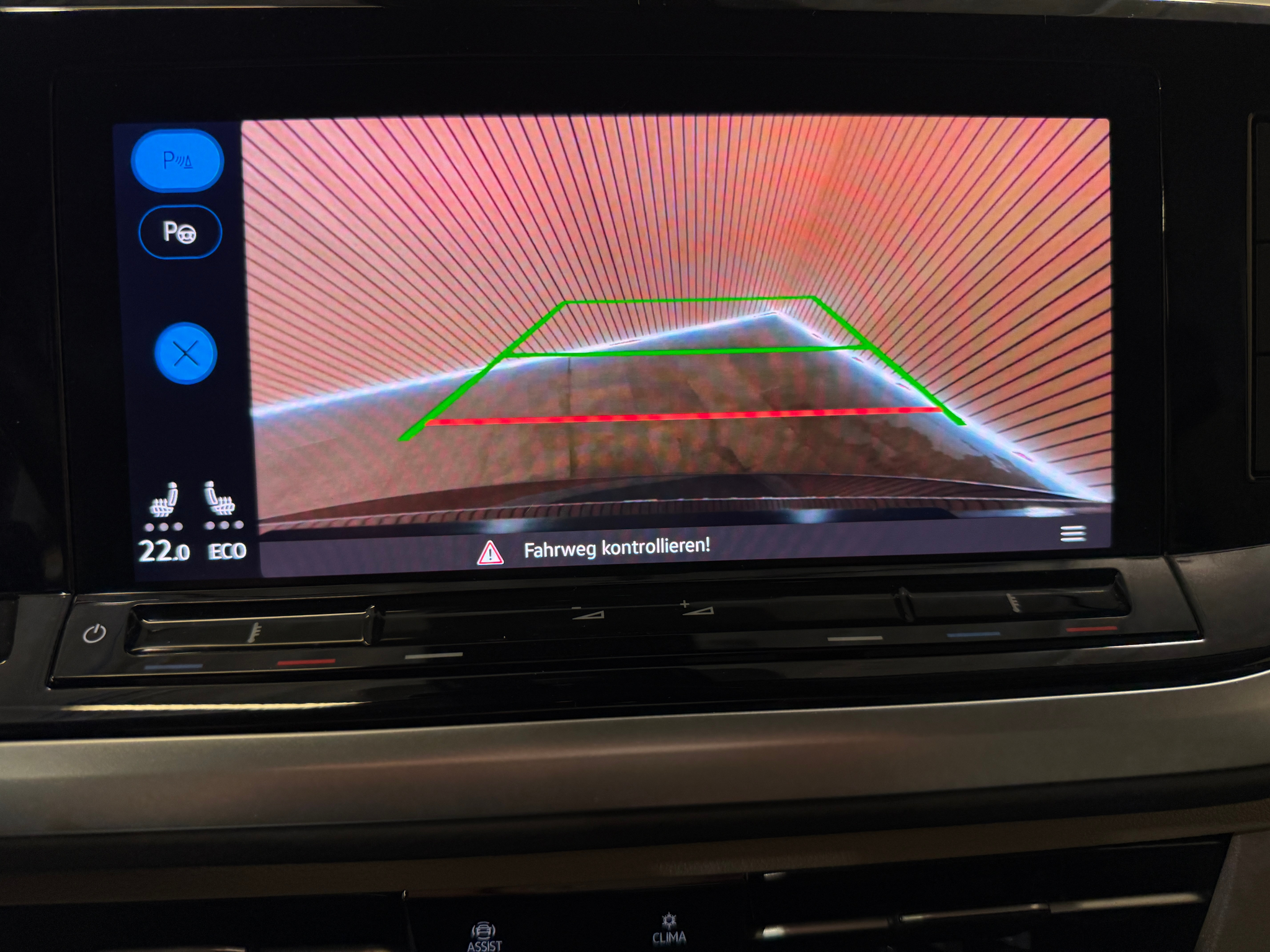 listing desktop thumbnail image 17