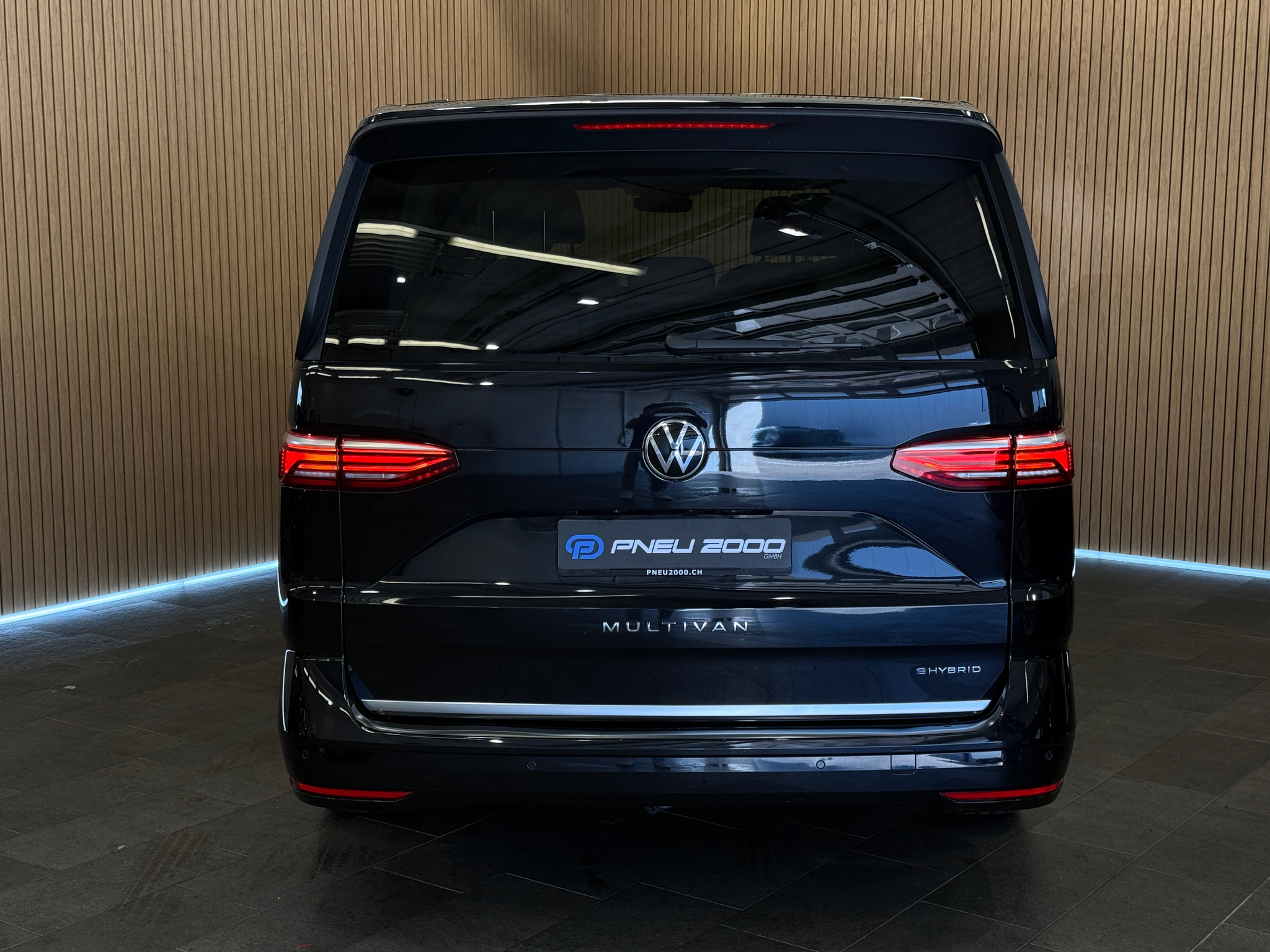 listing desktop thumbnail image 3