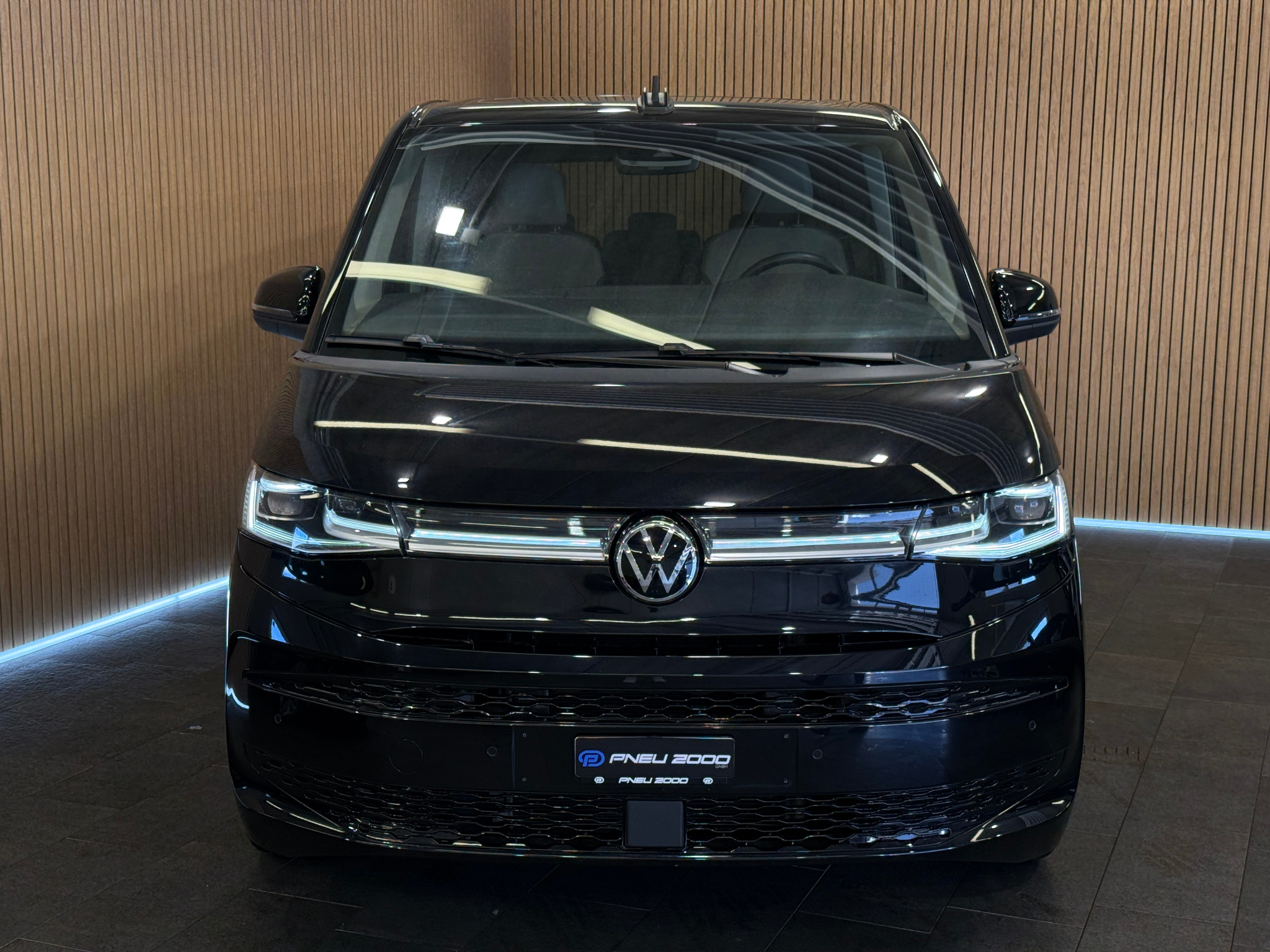 listing desktop thumbnail image 1