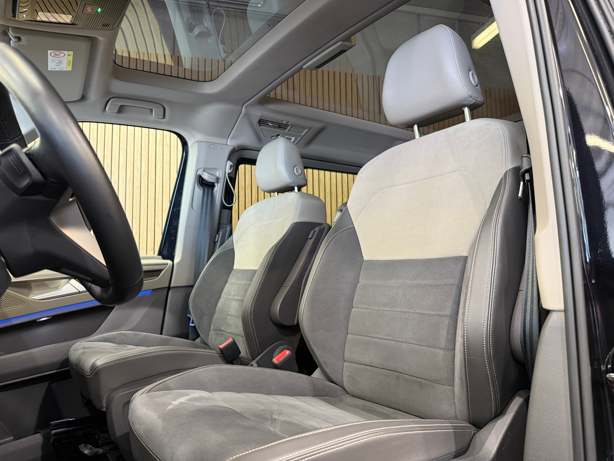 listing desktop thumbnail image 18