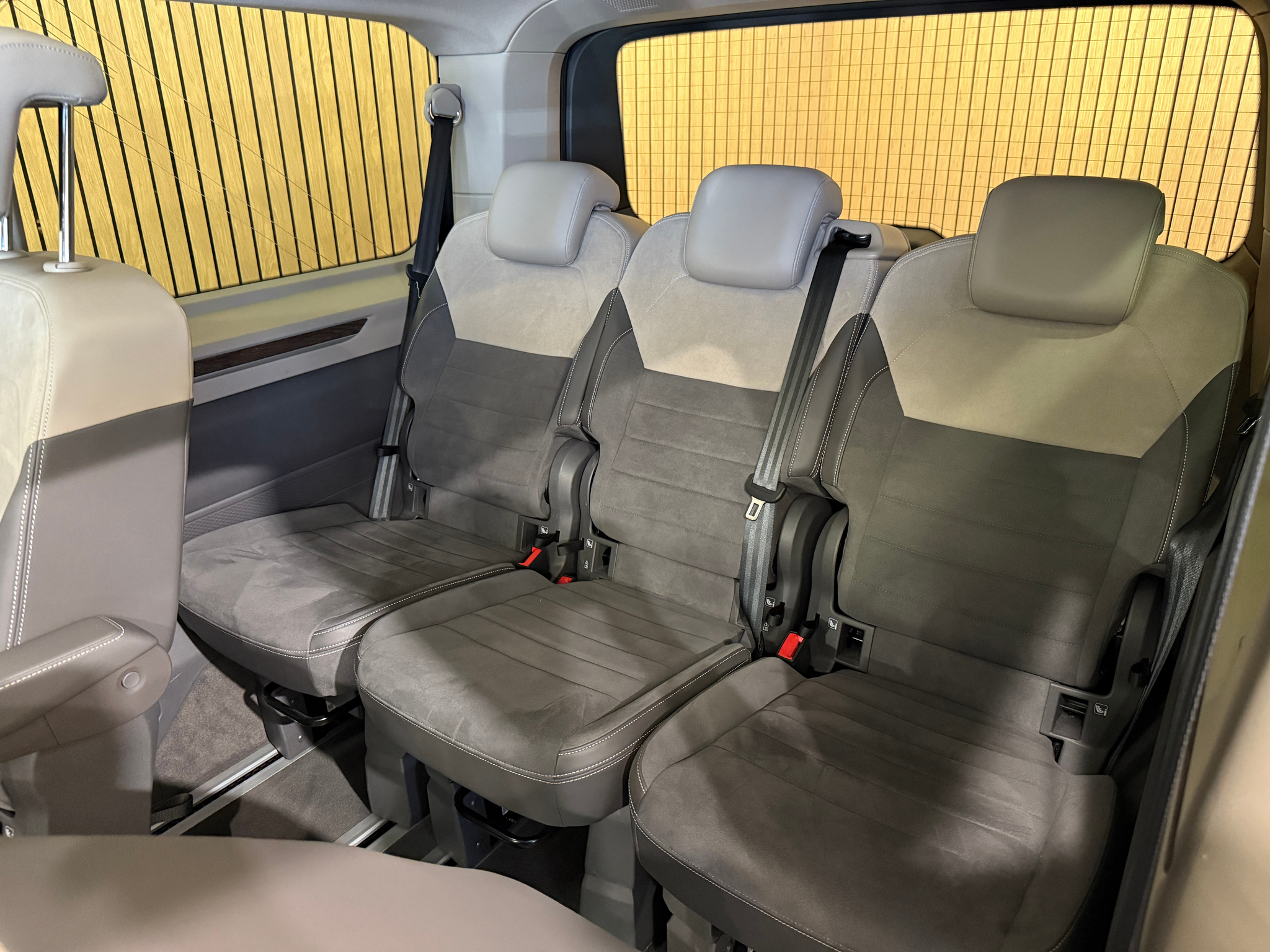 listing desktop thumbnail image 20