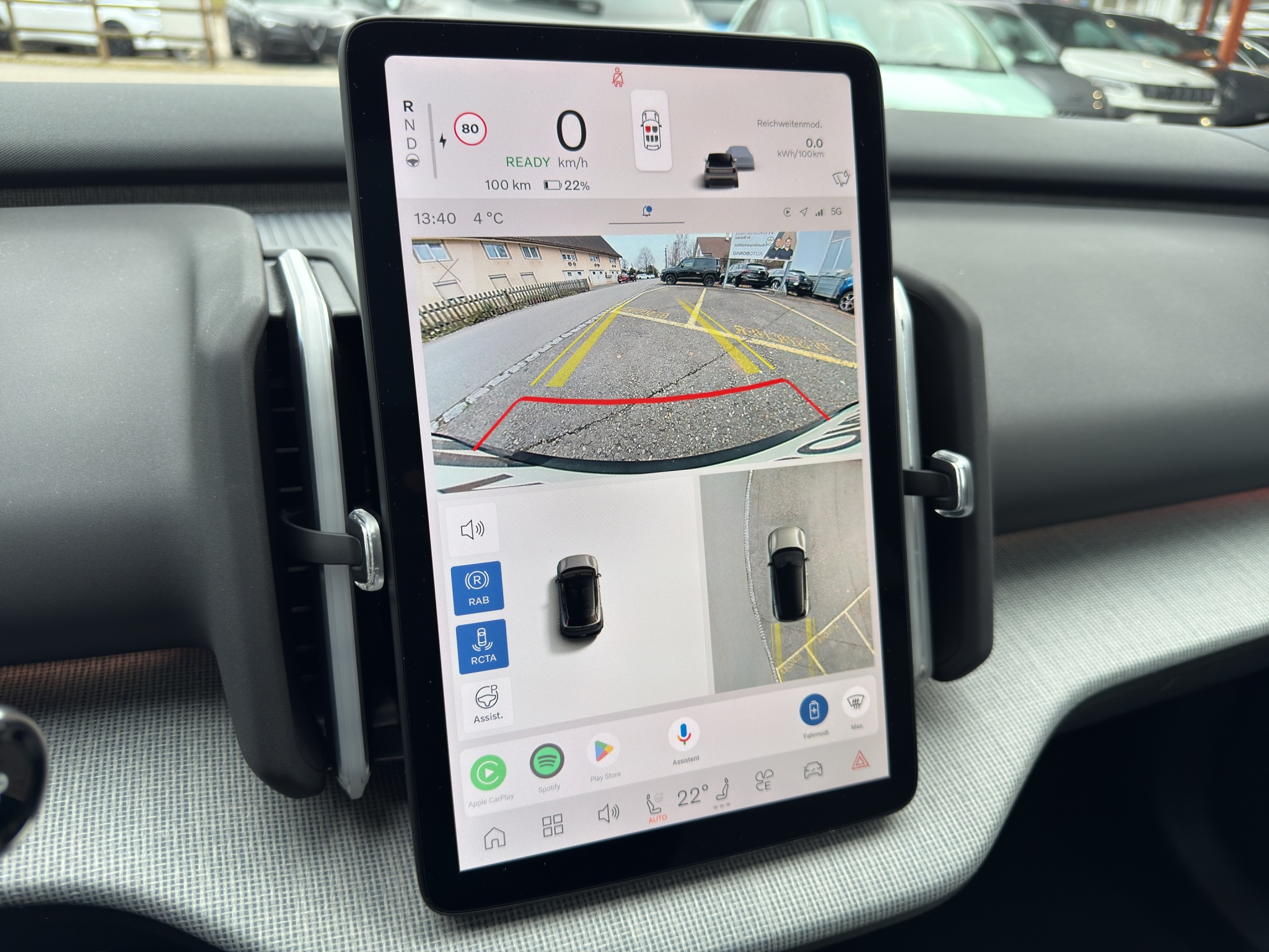 listing desktop thumbnail image 24