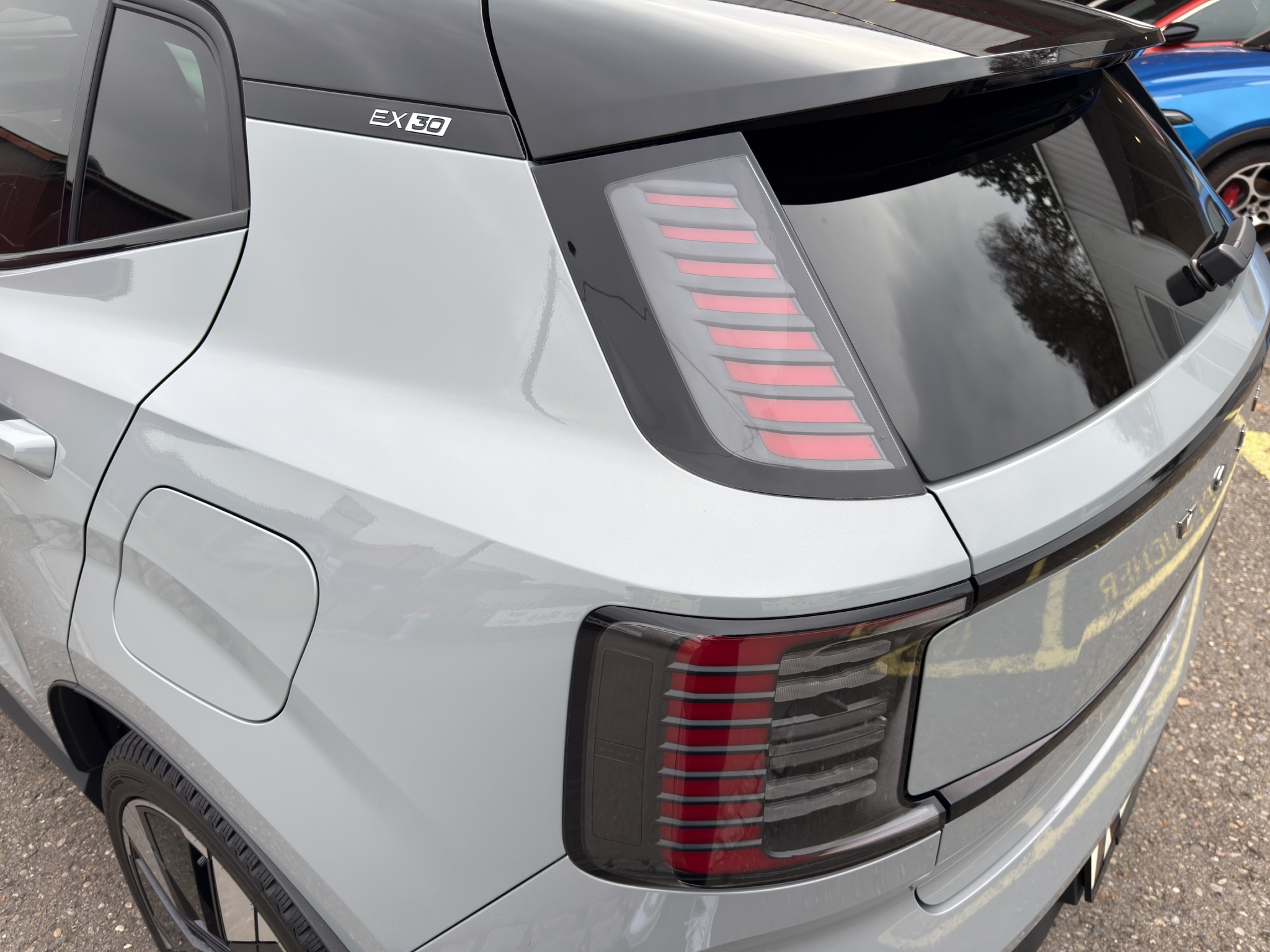 listing desktop thumbnail image 30