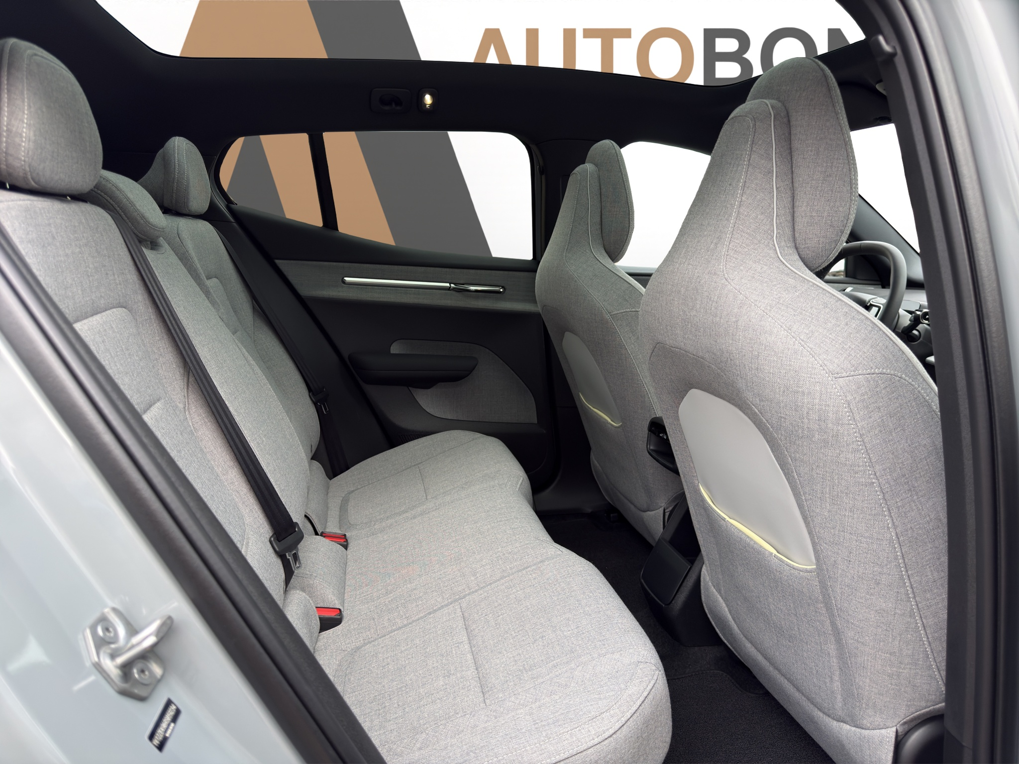 listing desktop thumbnail image 12