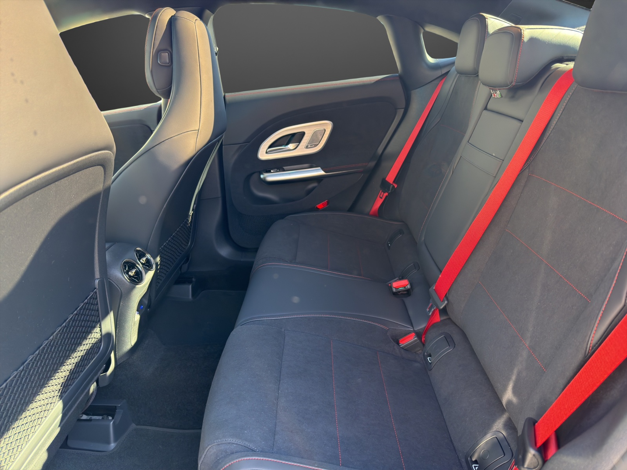 listing desktop thumbnail image 11