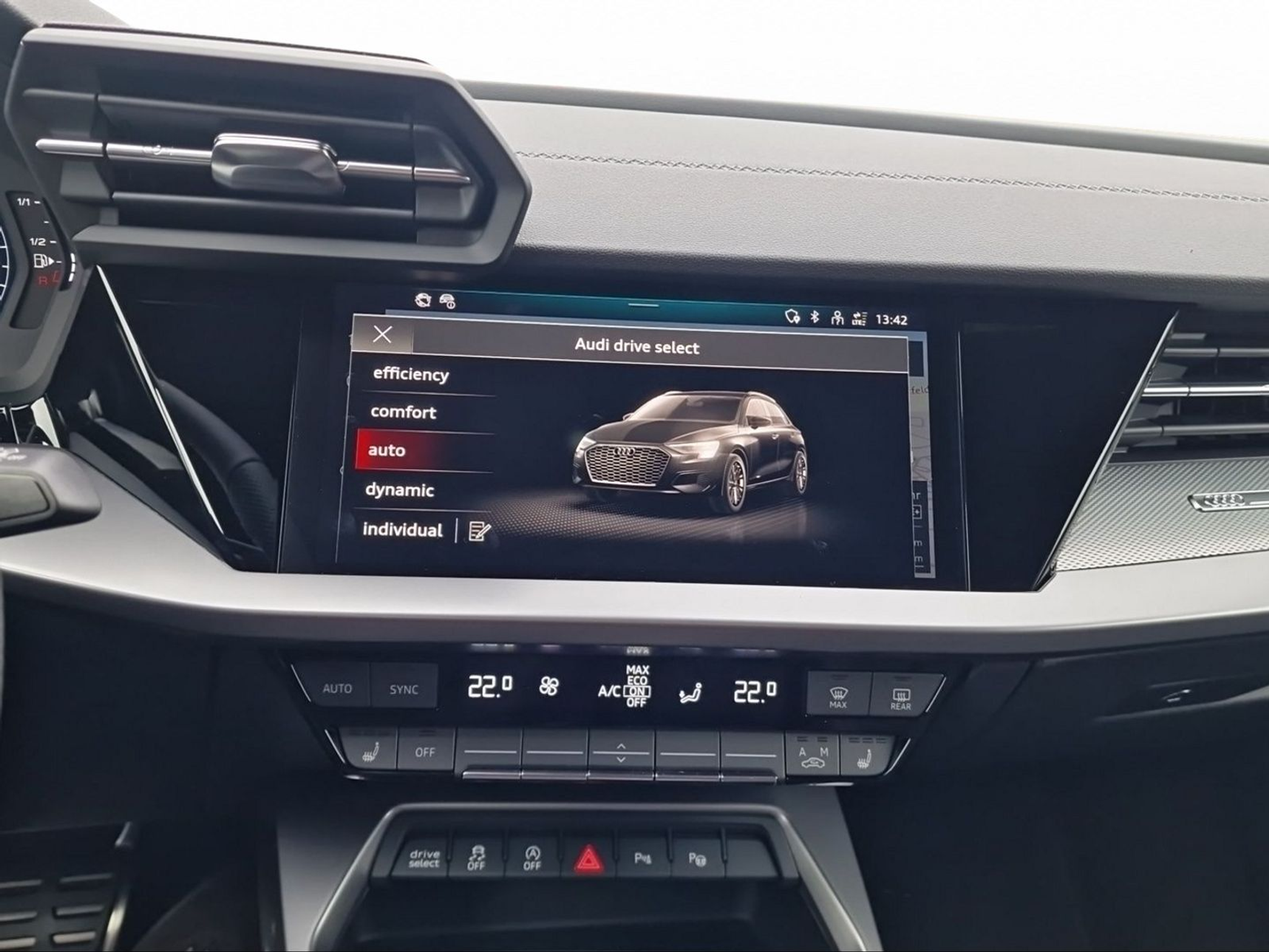 listing desktop thumbnail image 8