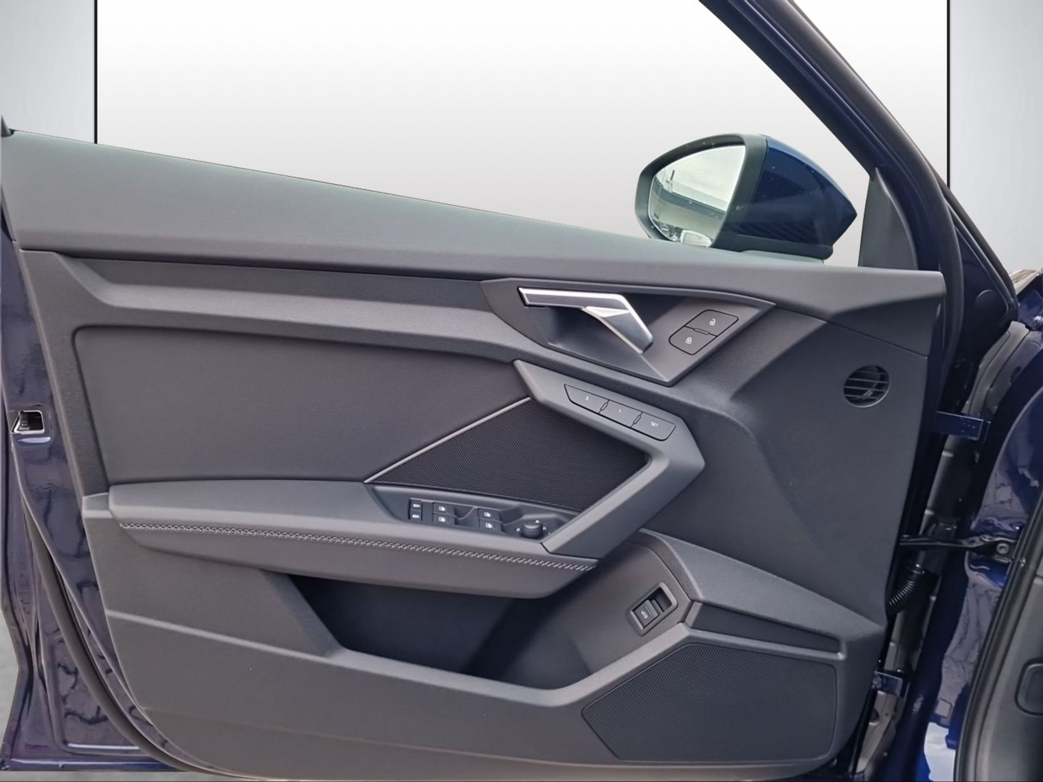 listing desktop thumbnail image 9