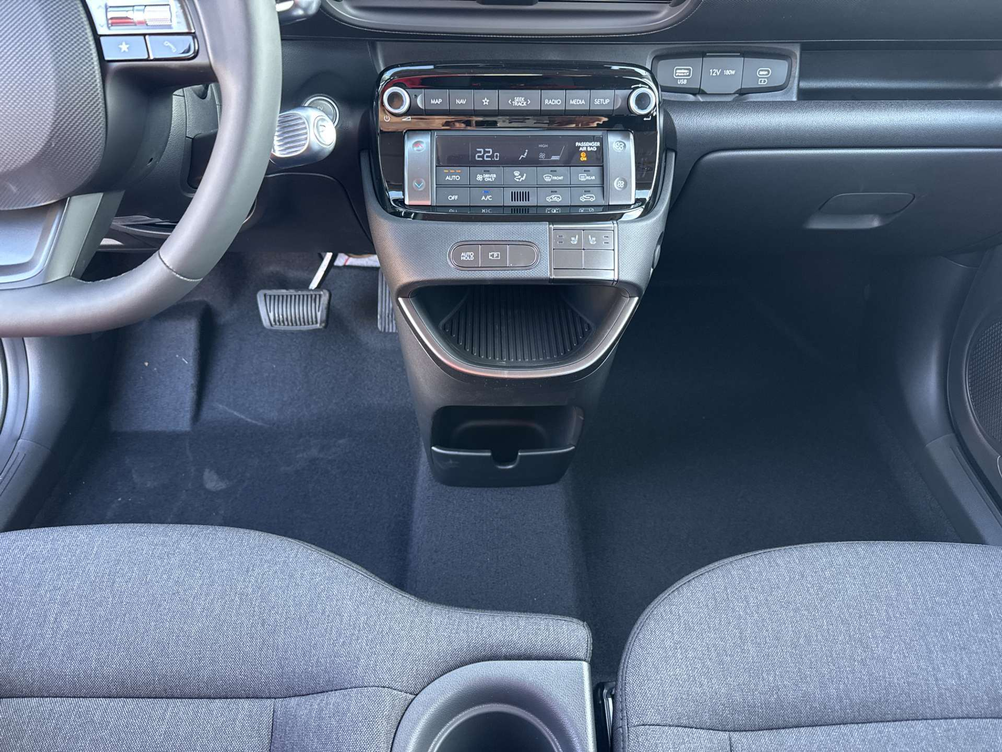 listing desktop thumbnail image 11