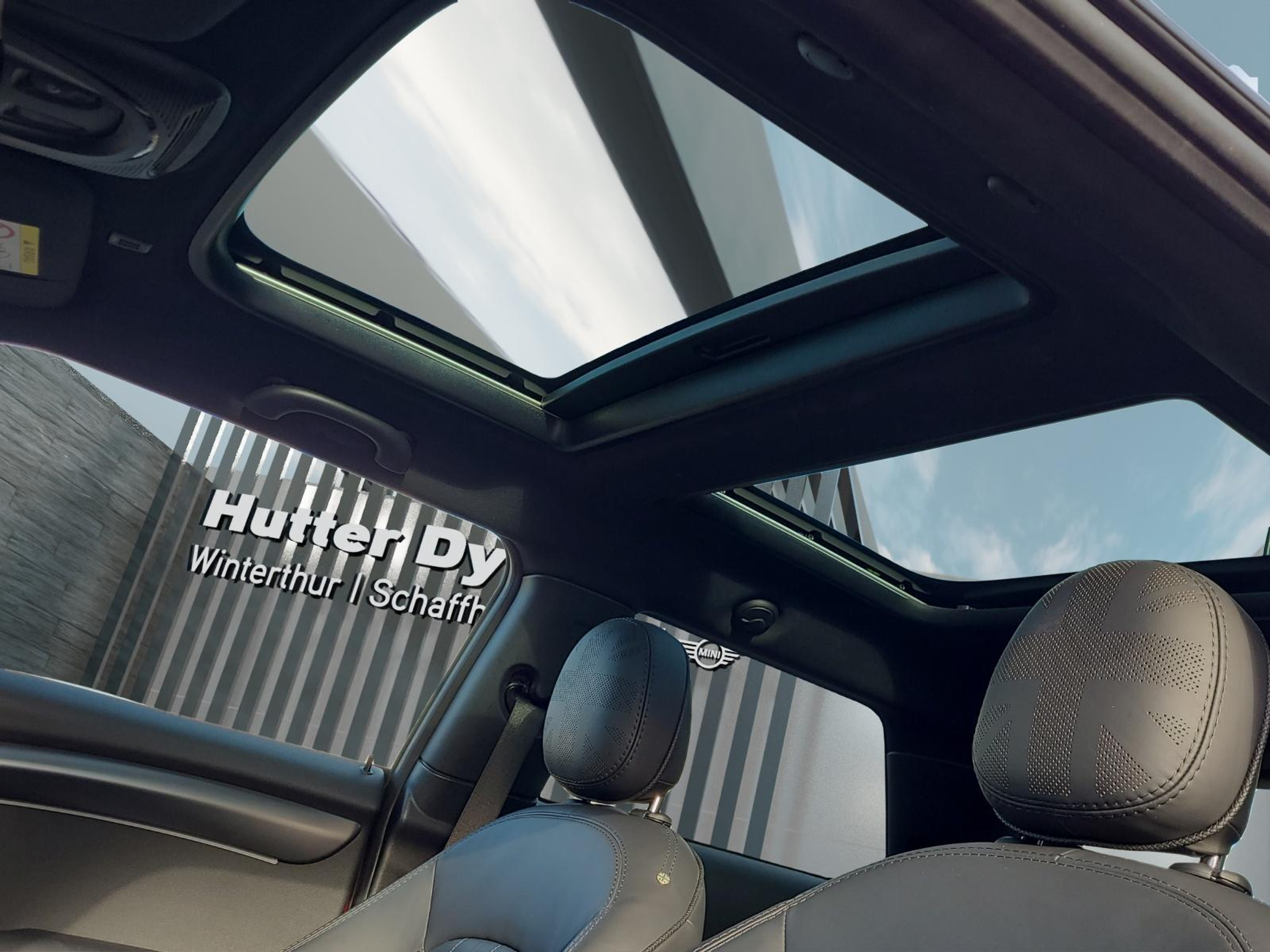 listing desktop thumbnail image 17