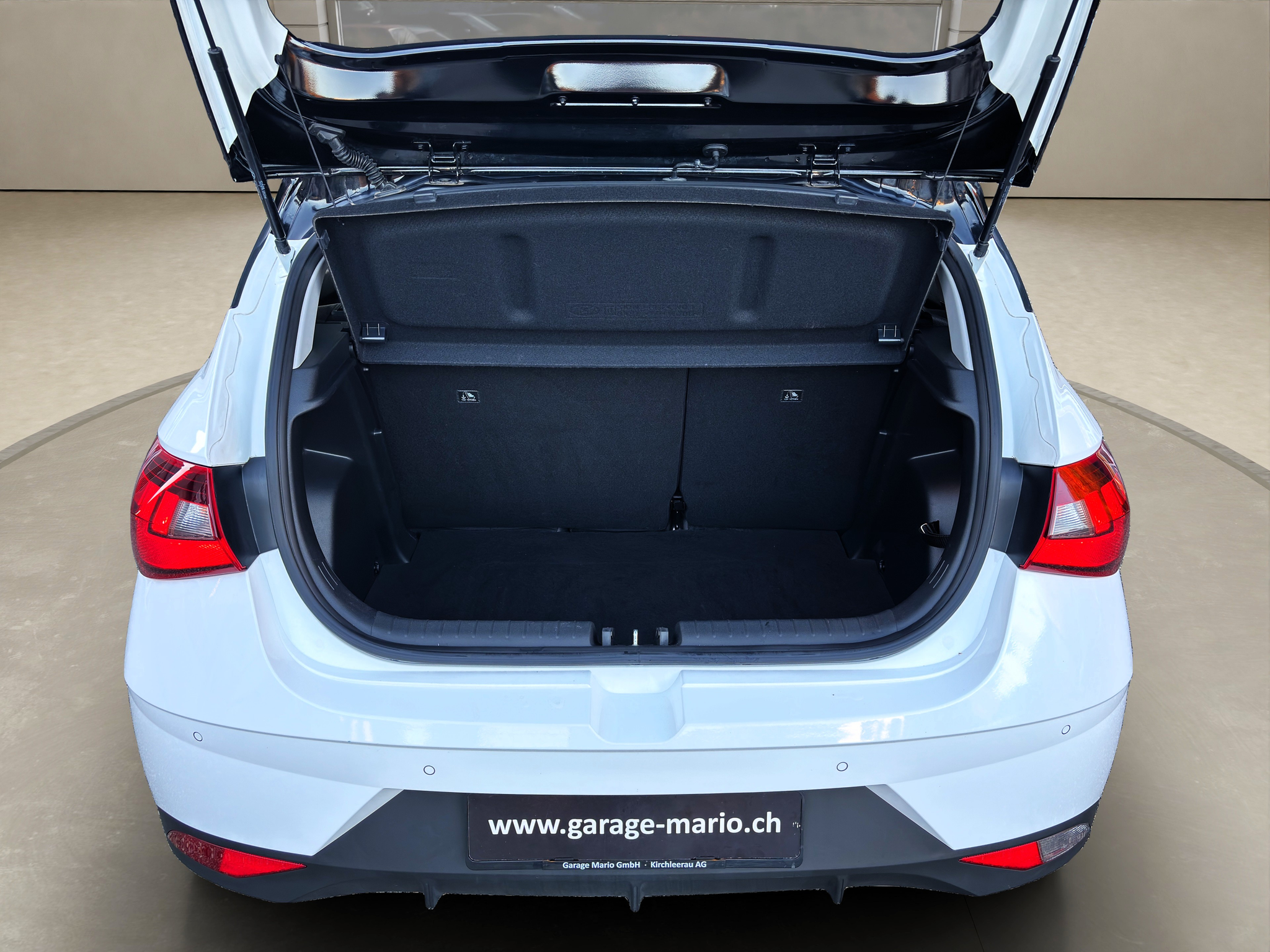 listing desktop thumbnail image 15