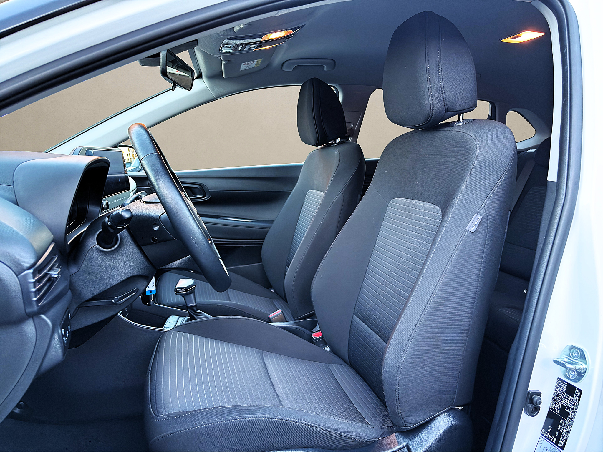 listing desktop thumbnail image 8