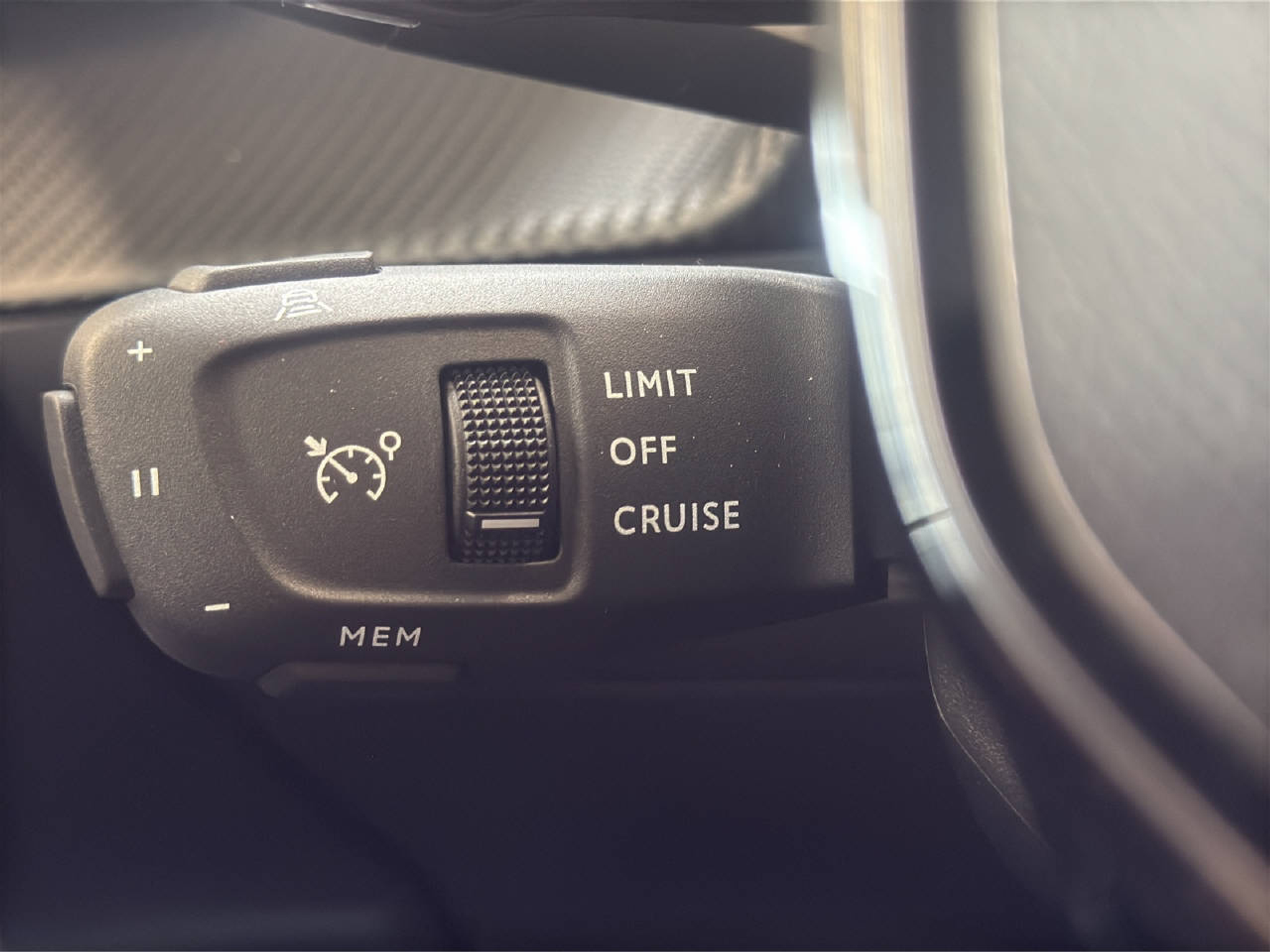 listing desktop thumbnail image 16