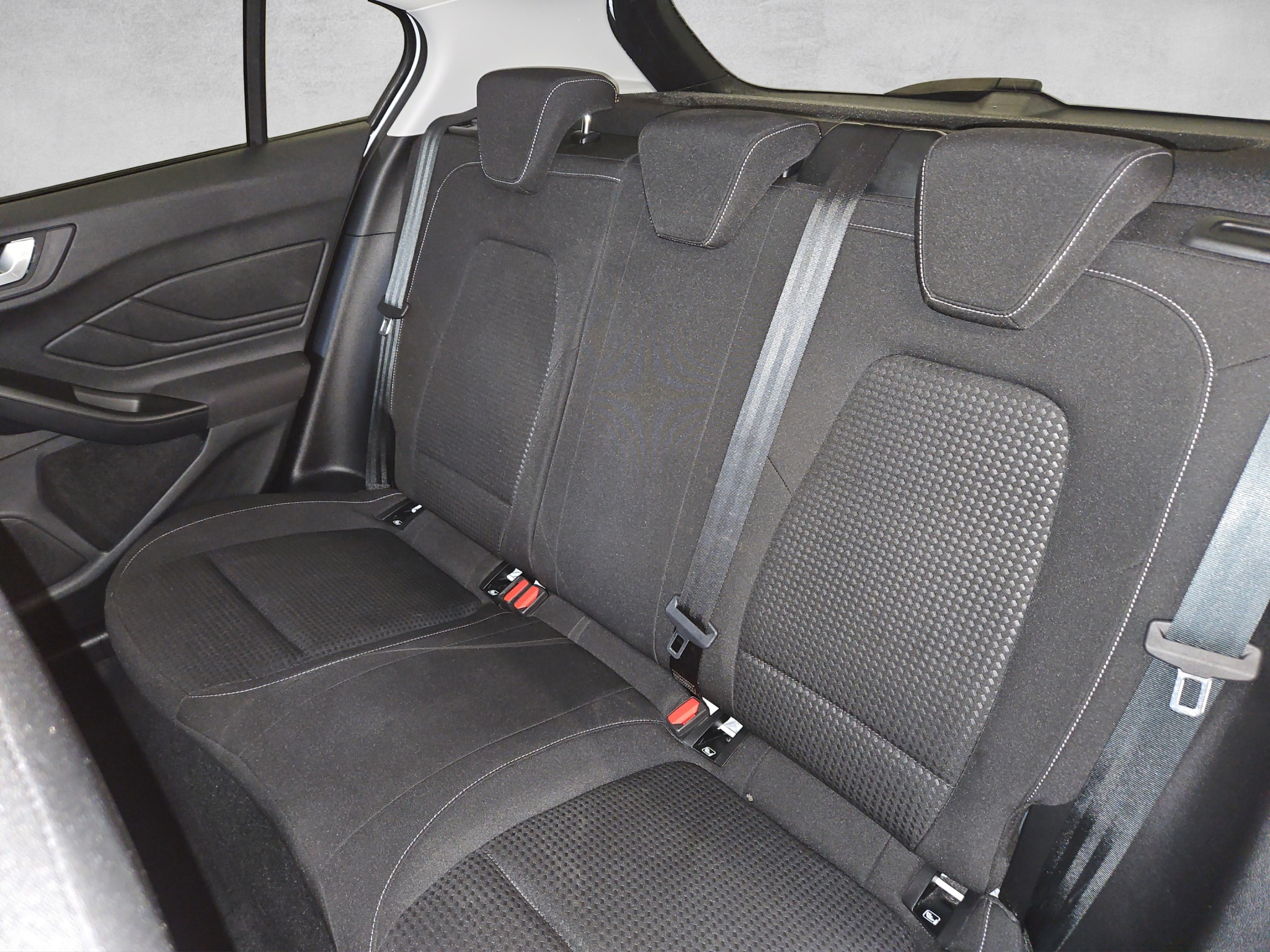 listing desktop thumbnail image 9