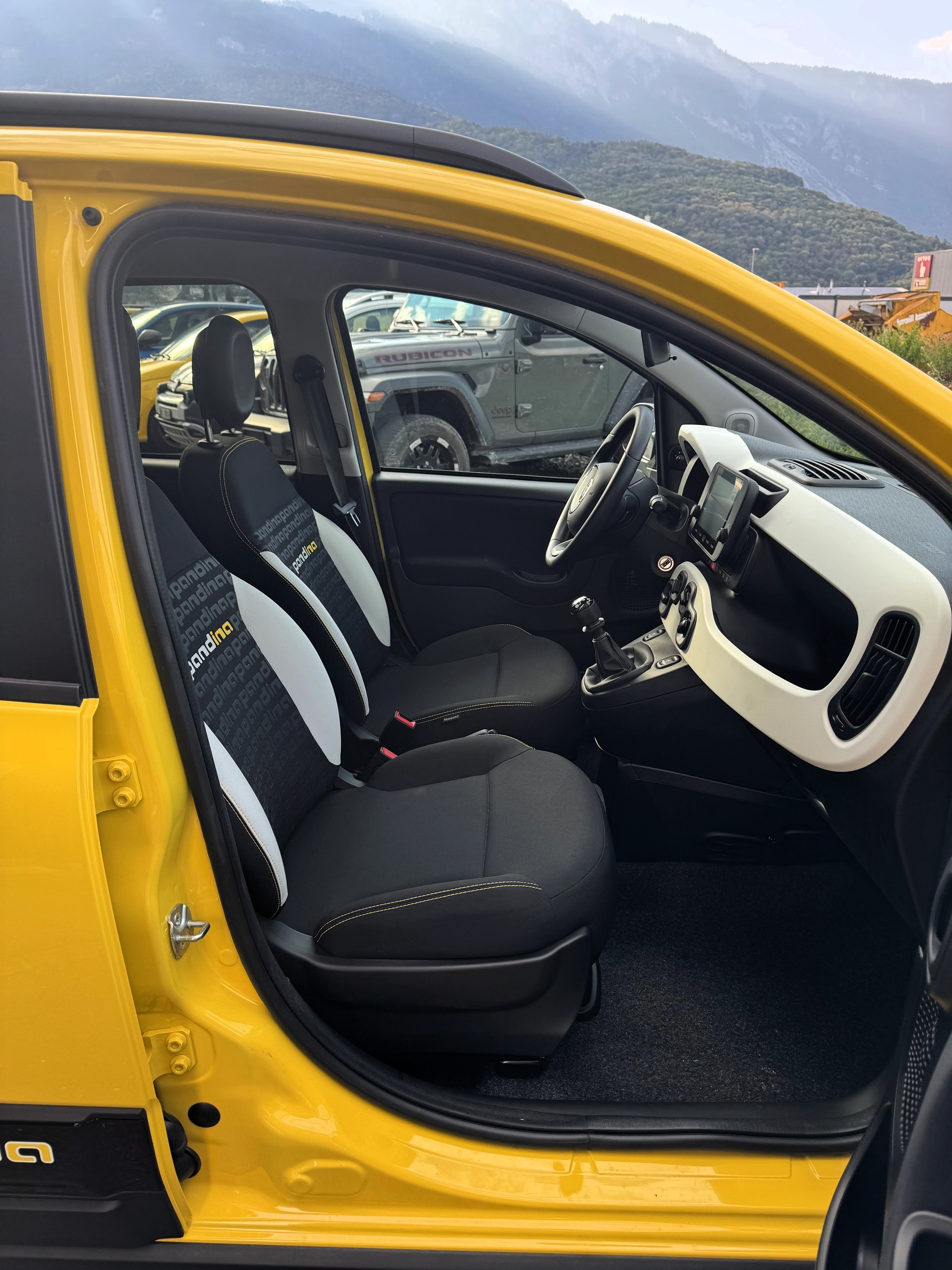 listing desktop thumbnail image 12