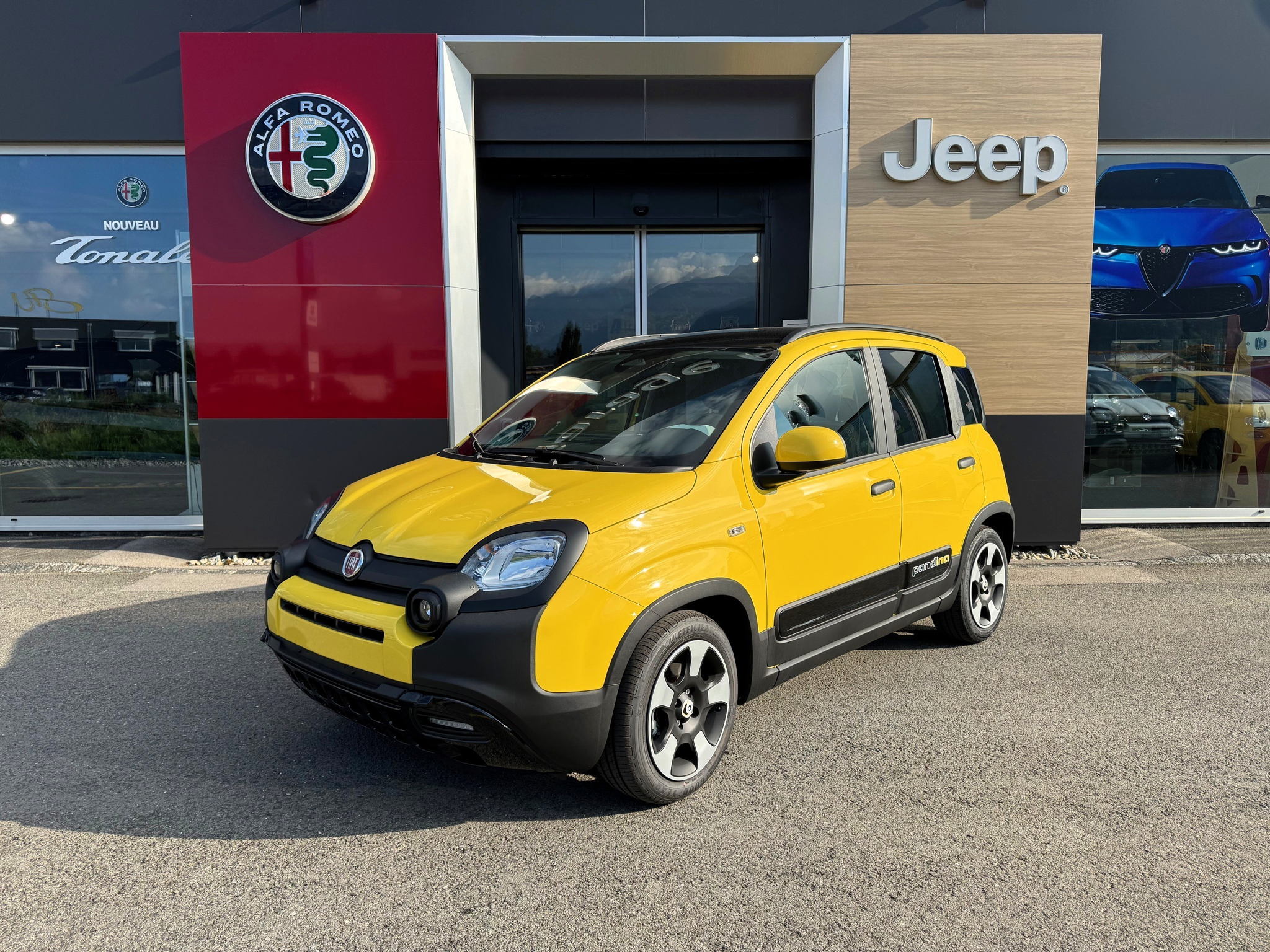 listing desktop thumbnail image 1