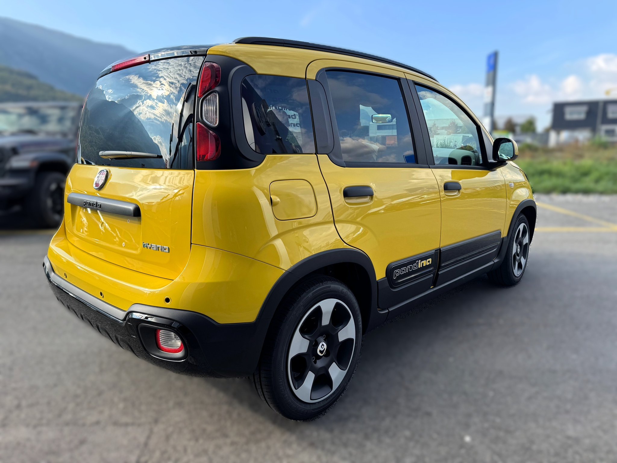 listing desktop thumbnail image 5