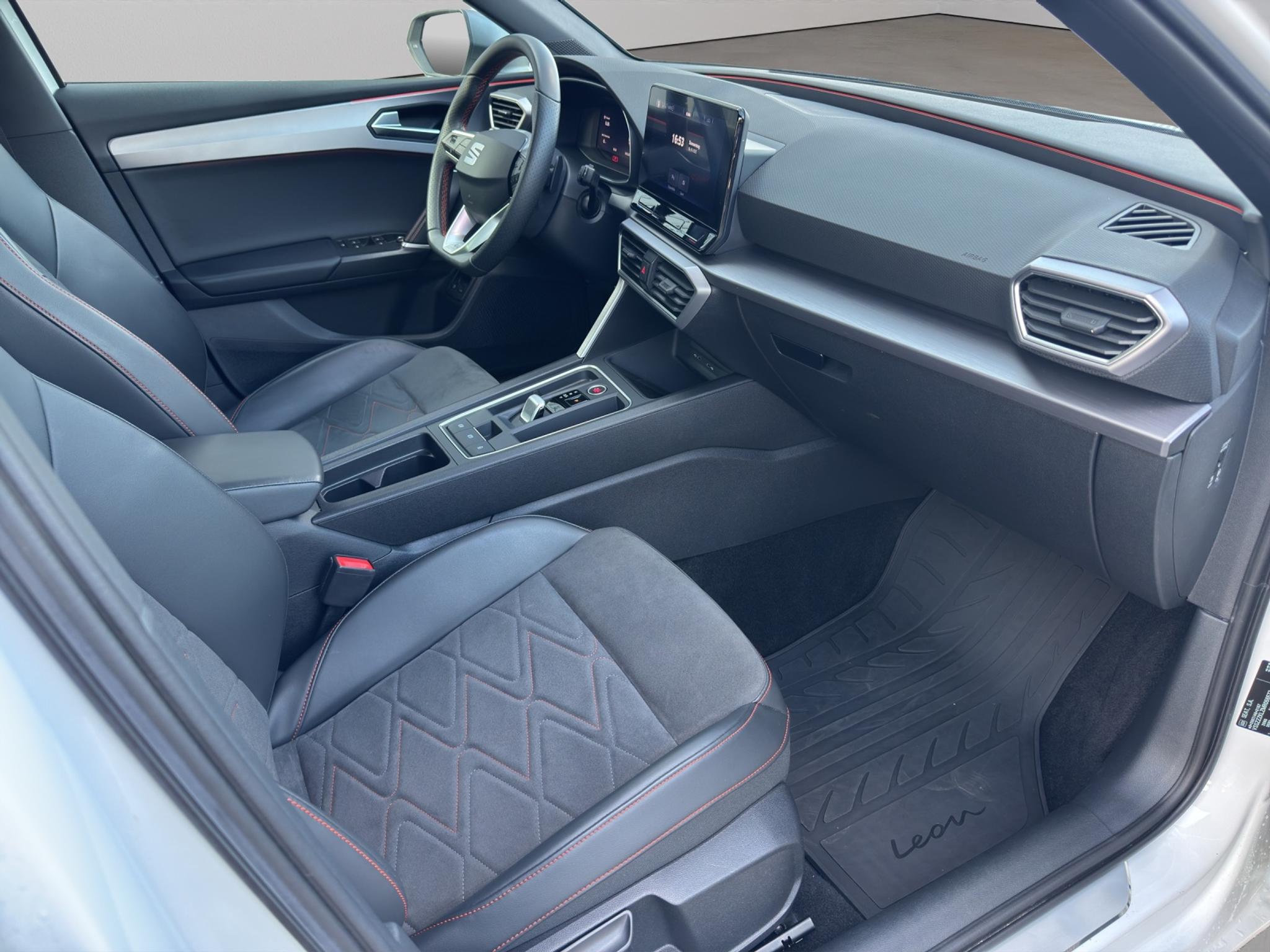 listing desktop thumbnail image 10