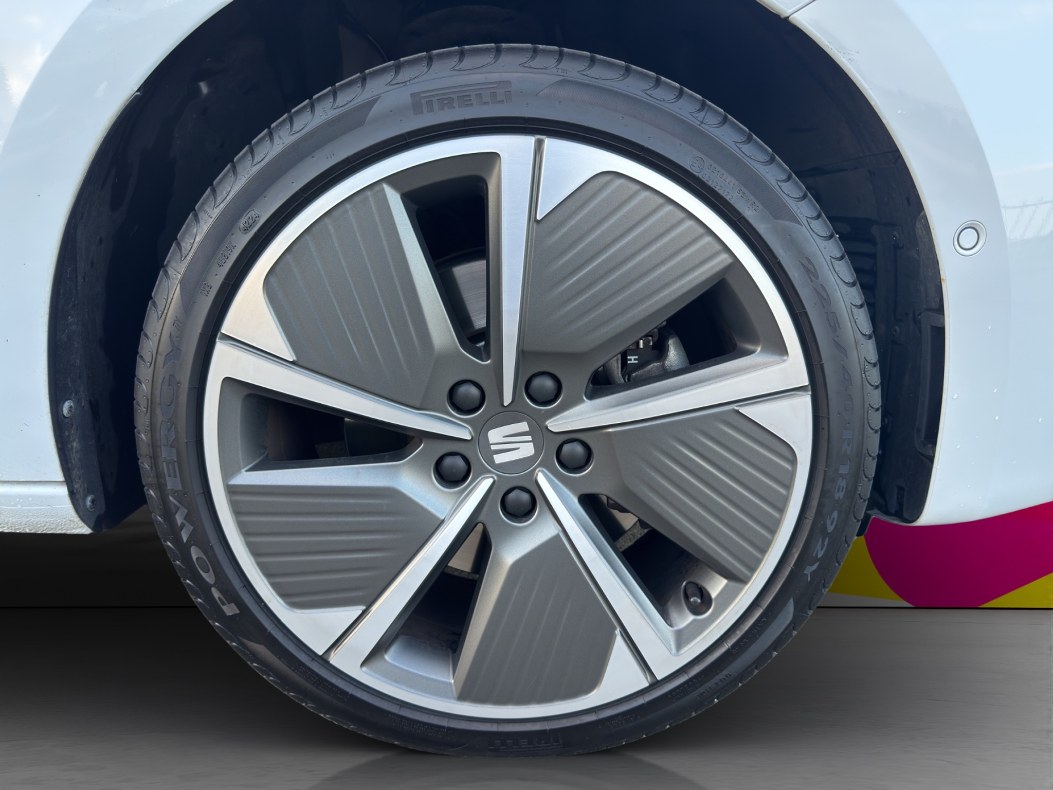 listing desktop thumbnail image 11