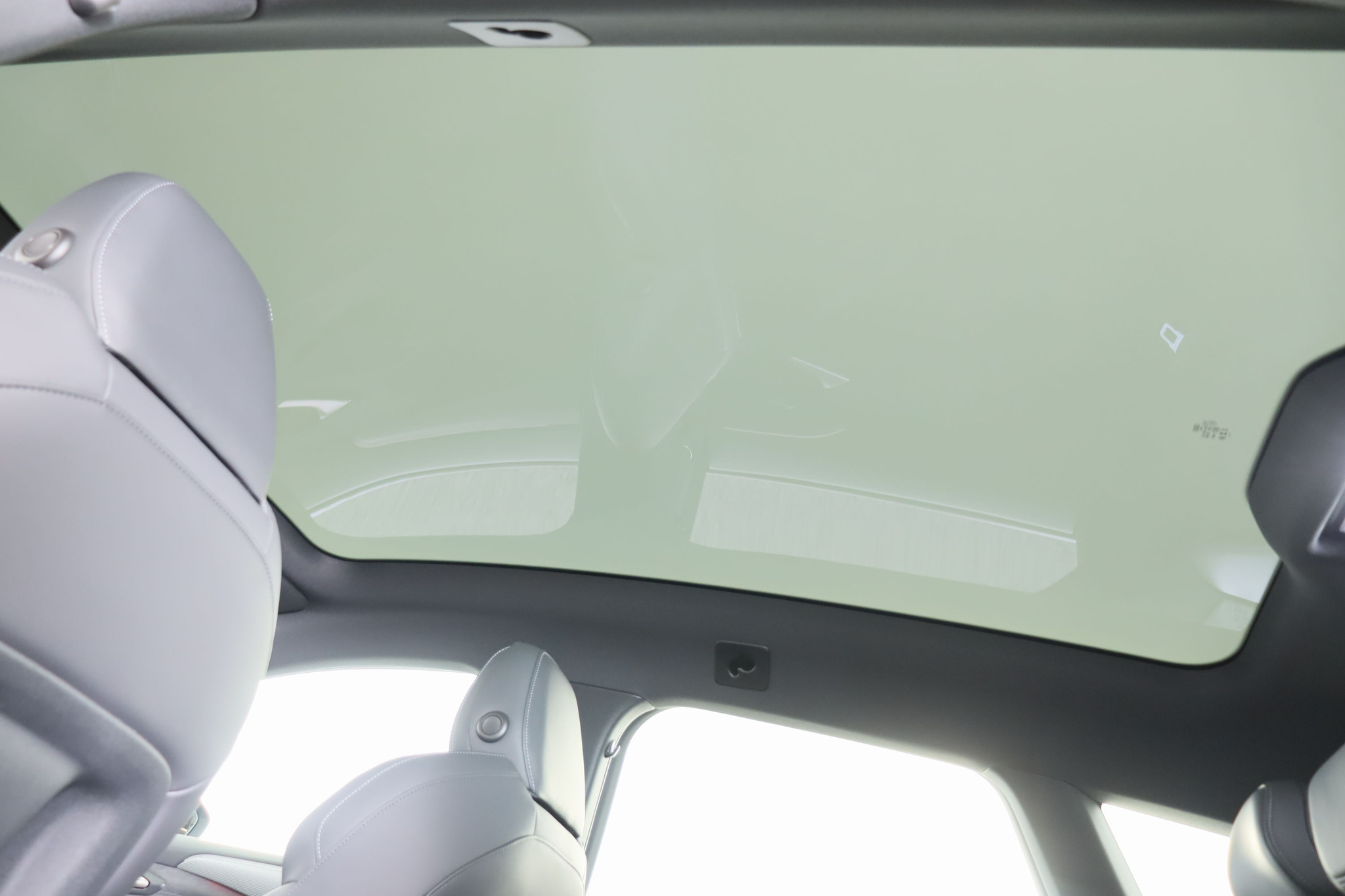 listing desktop thumbnail image 11