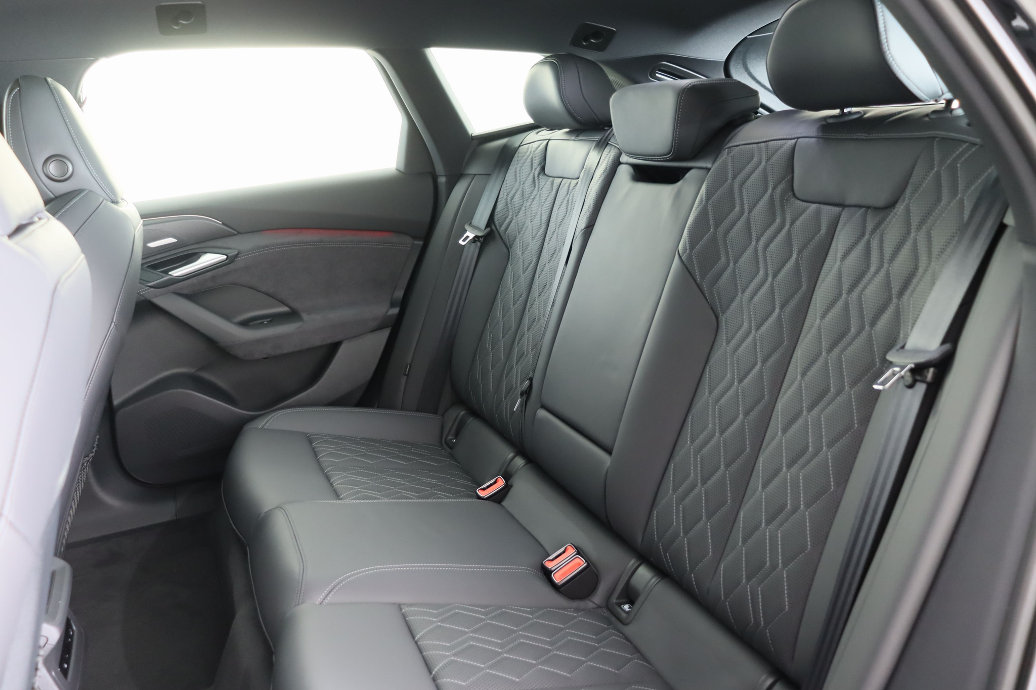 listing desktop thumbnail image 10