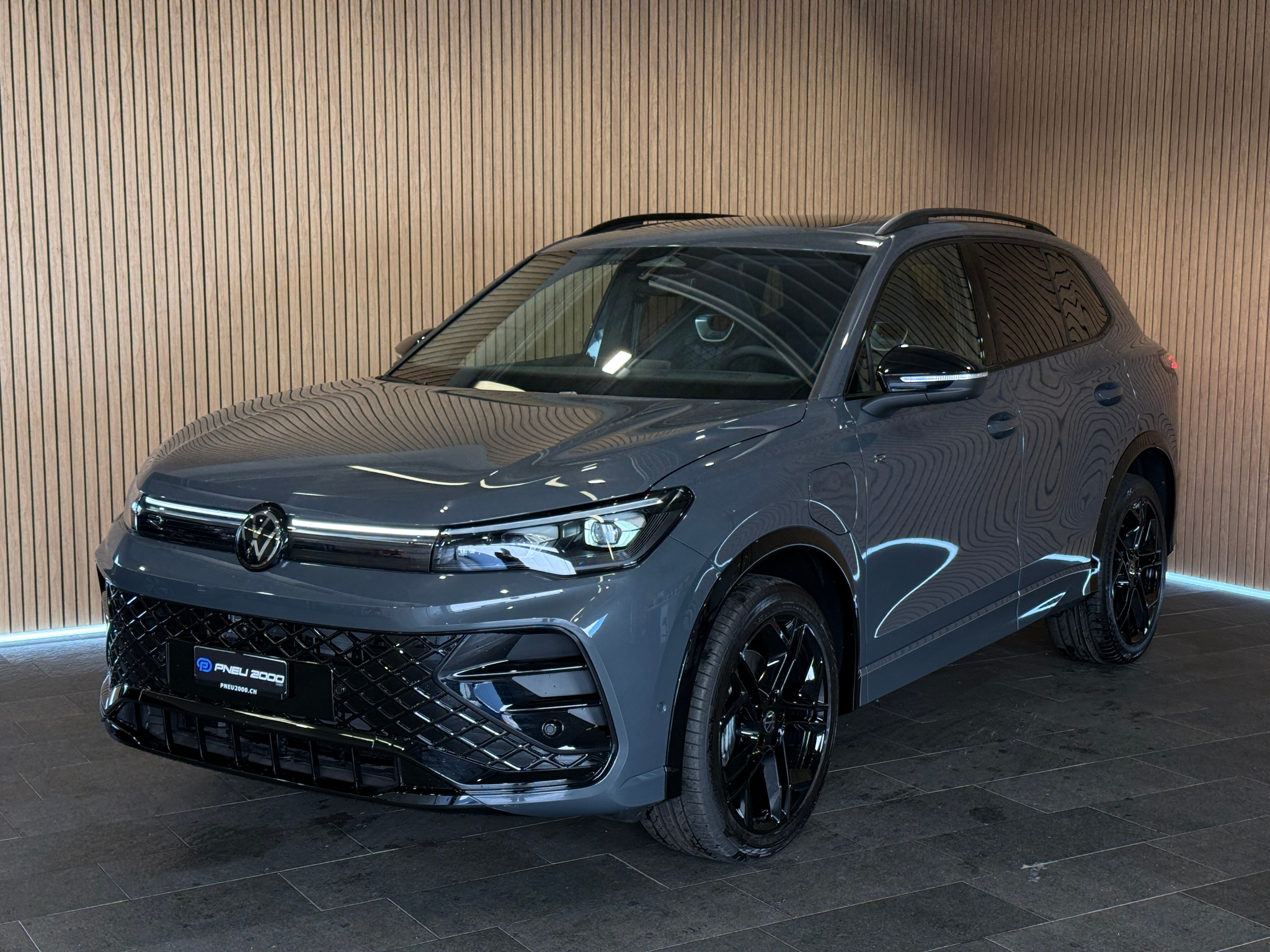 car-image-0