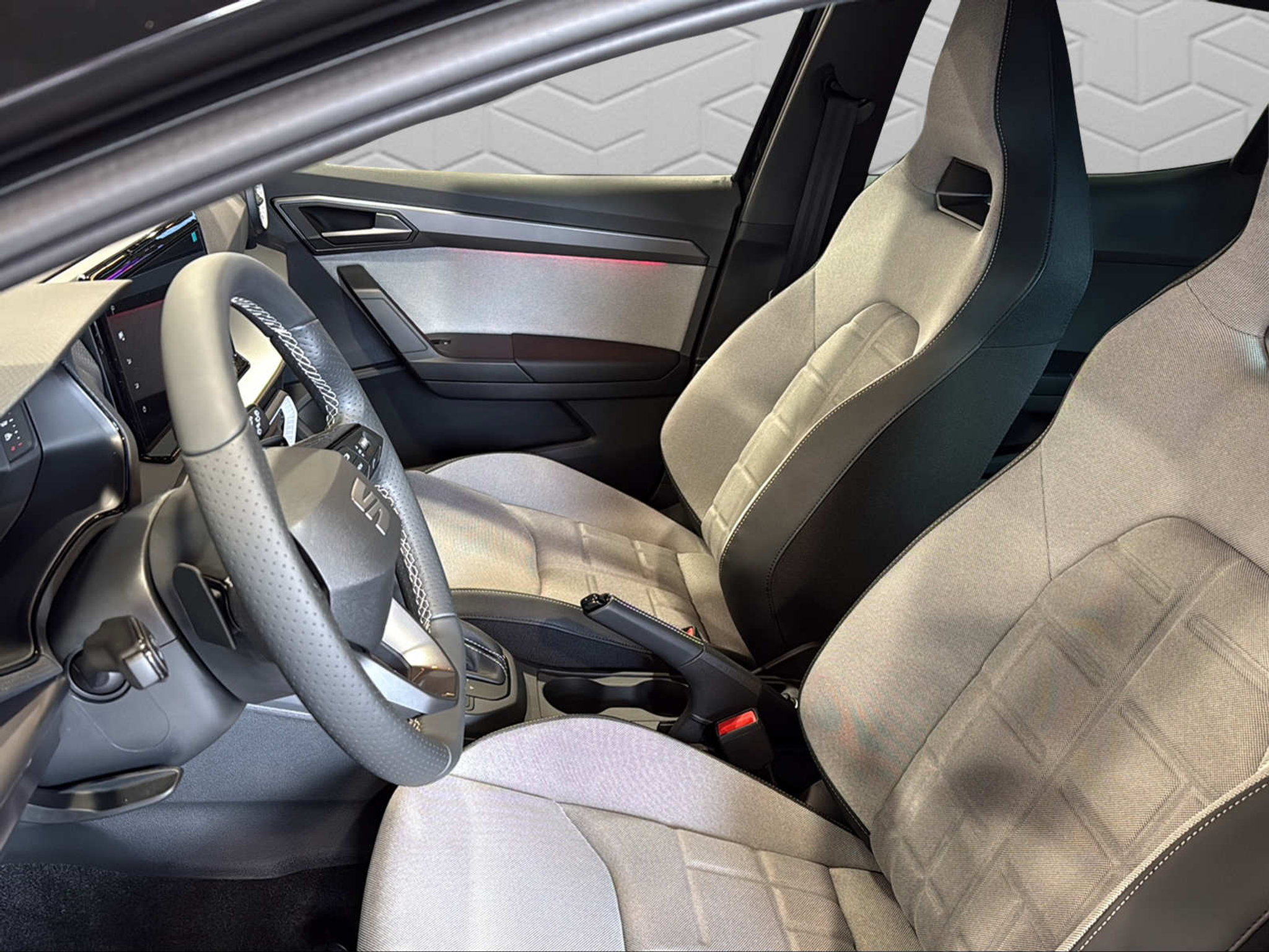 listing desktop thumbnail image 6