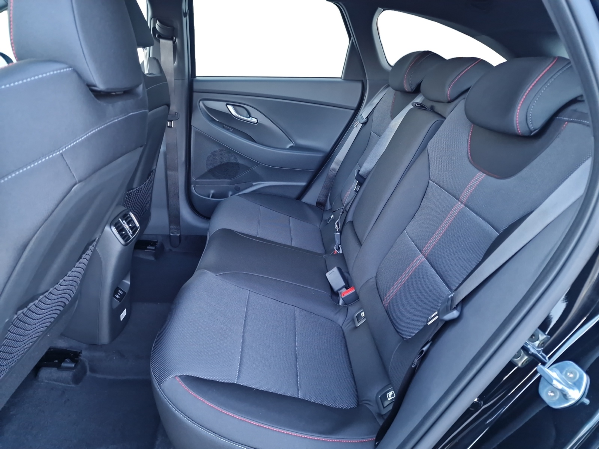 listing desktop thumbnail image 21