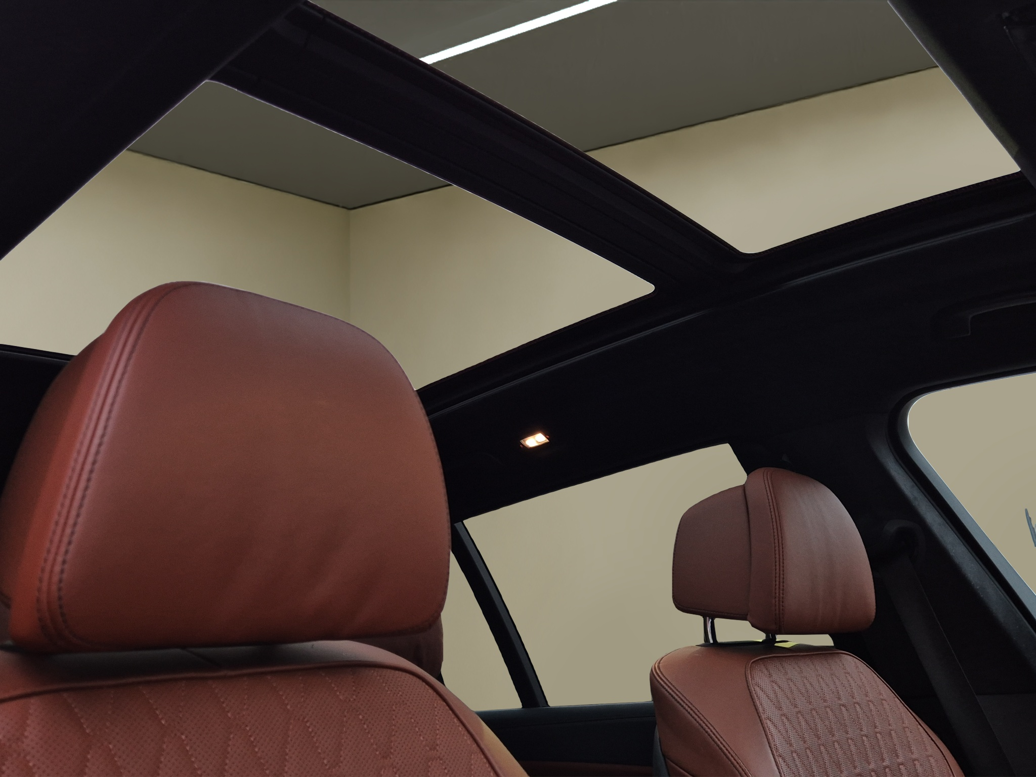 listing desktop thumbnail image 22