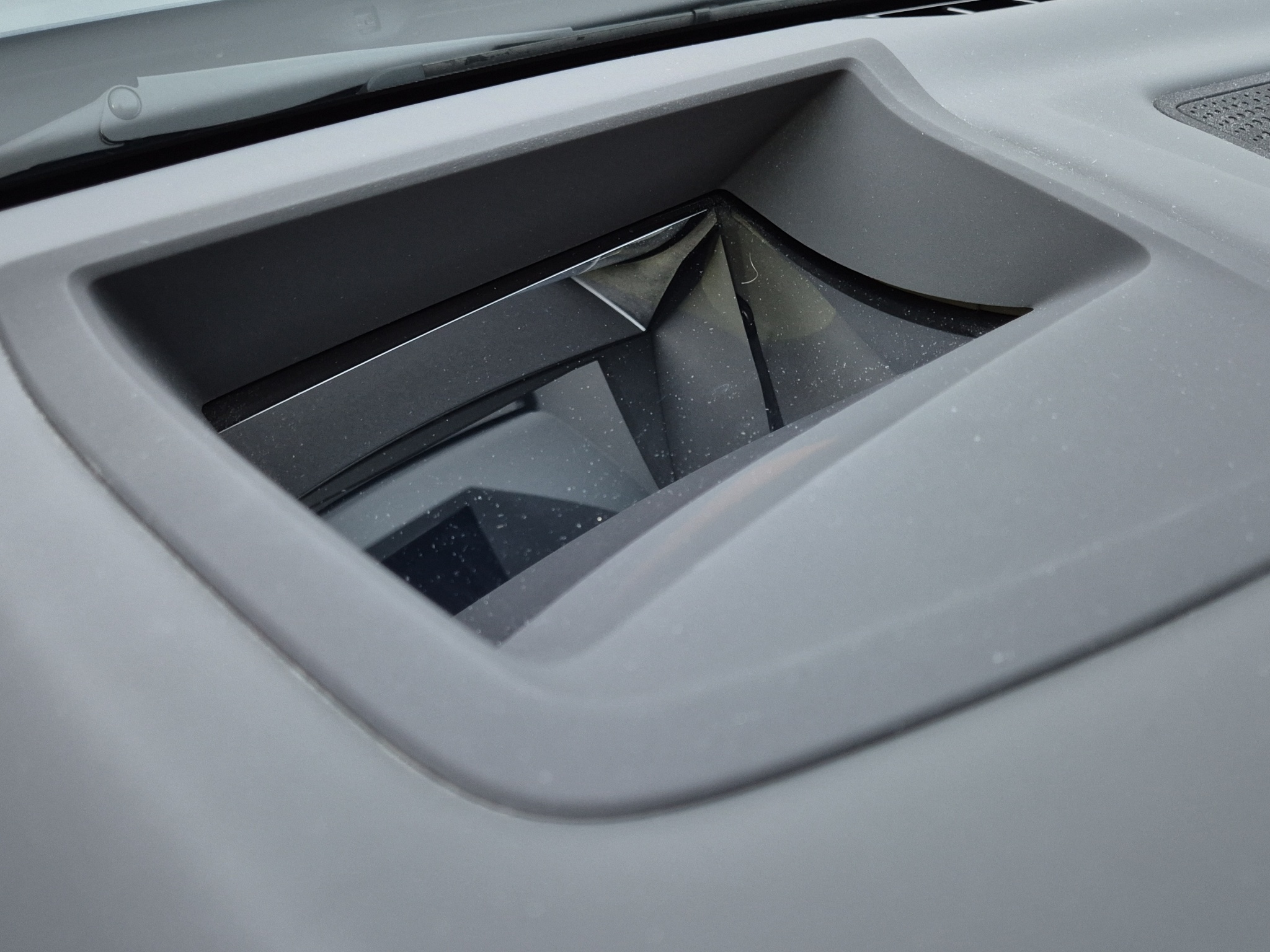 listing desktop thumbnail image 12