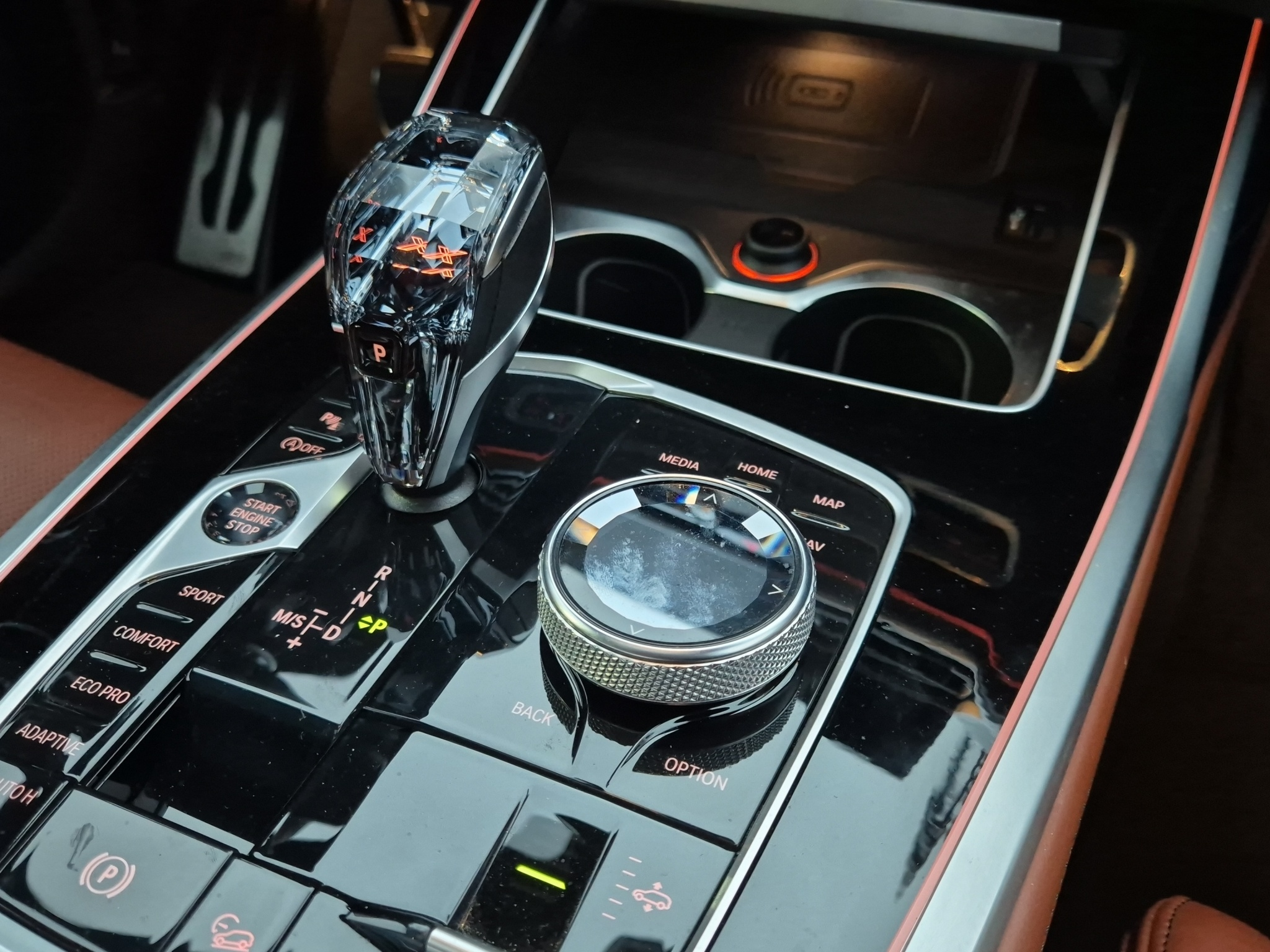 listing desktop thumbnail image 17